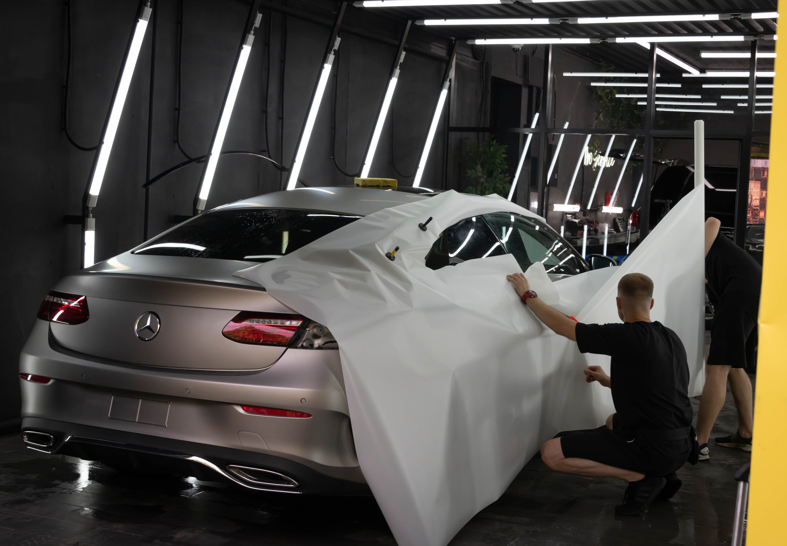 фото тюнинг ателье оклейка машина