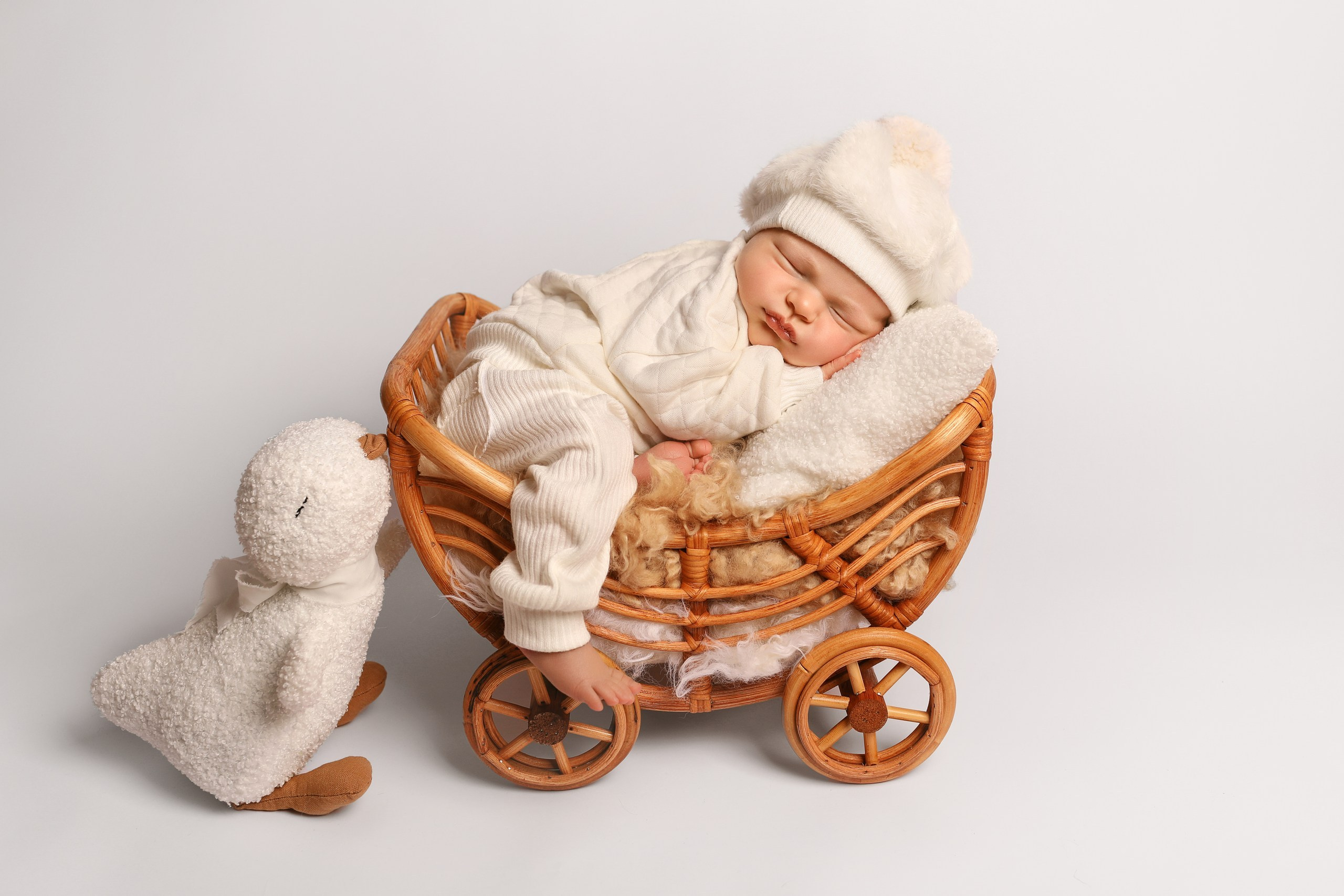 Новорожденные девочки. Фотограф новорожденных в г. Великий Новгород — Екатерина Новикова