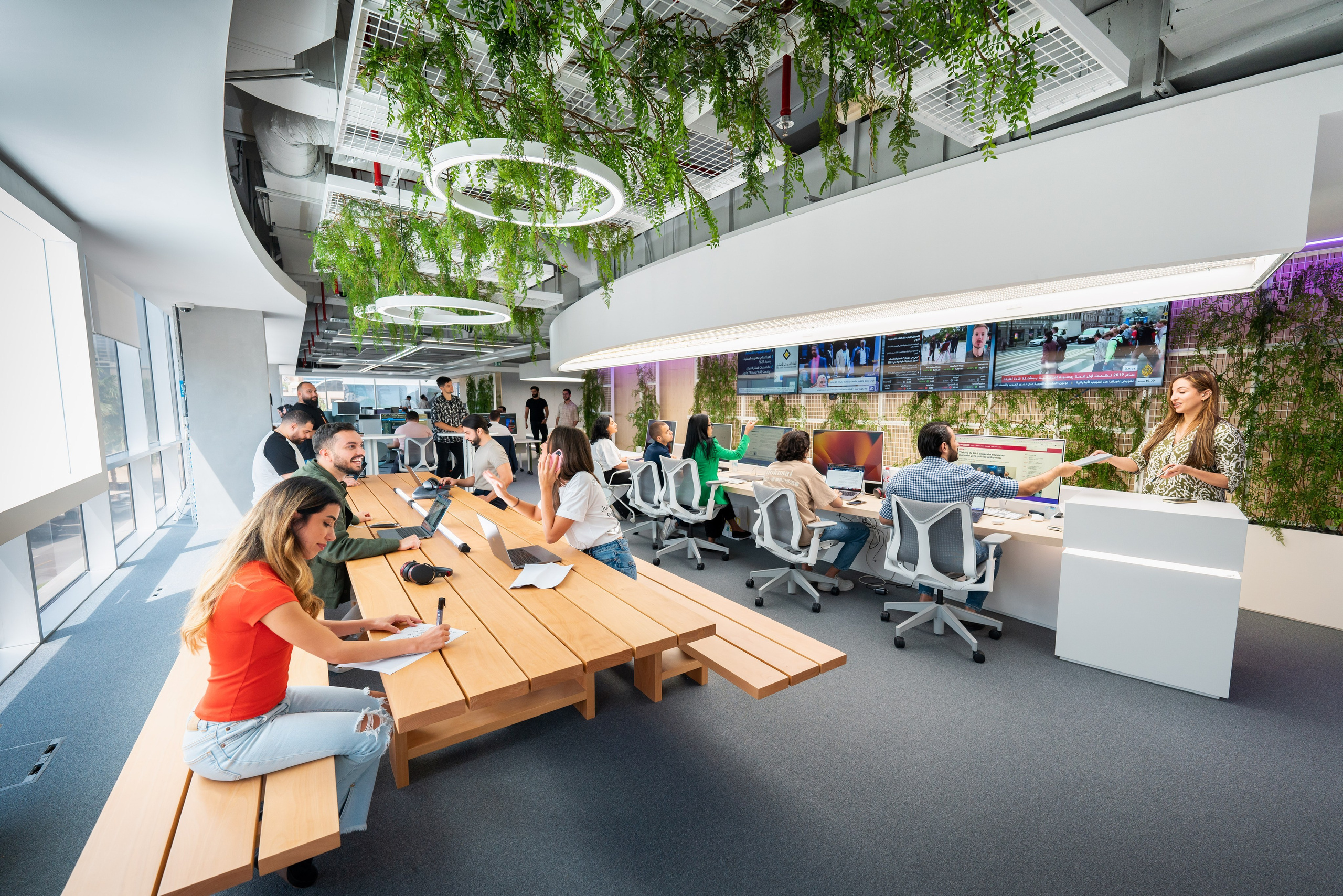 Blinx Press Release. Advertising photographer in Dubai — Maxim Mitrofanov