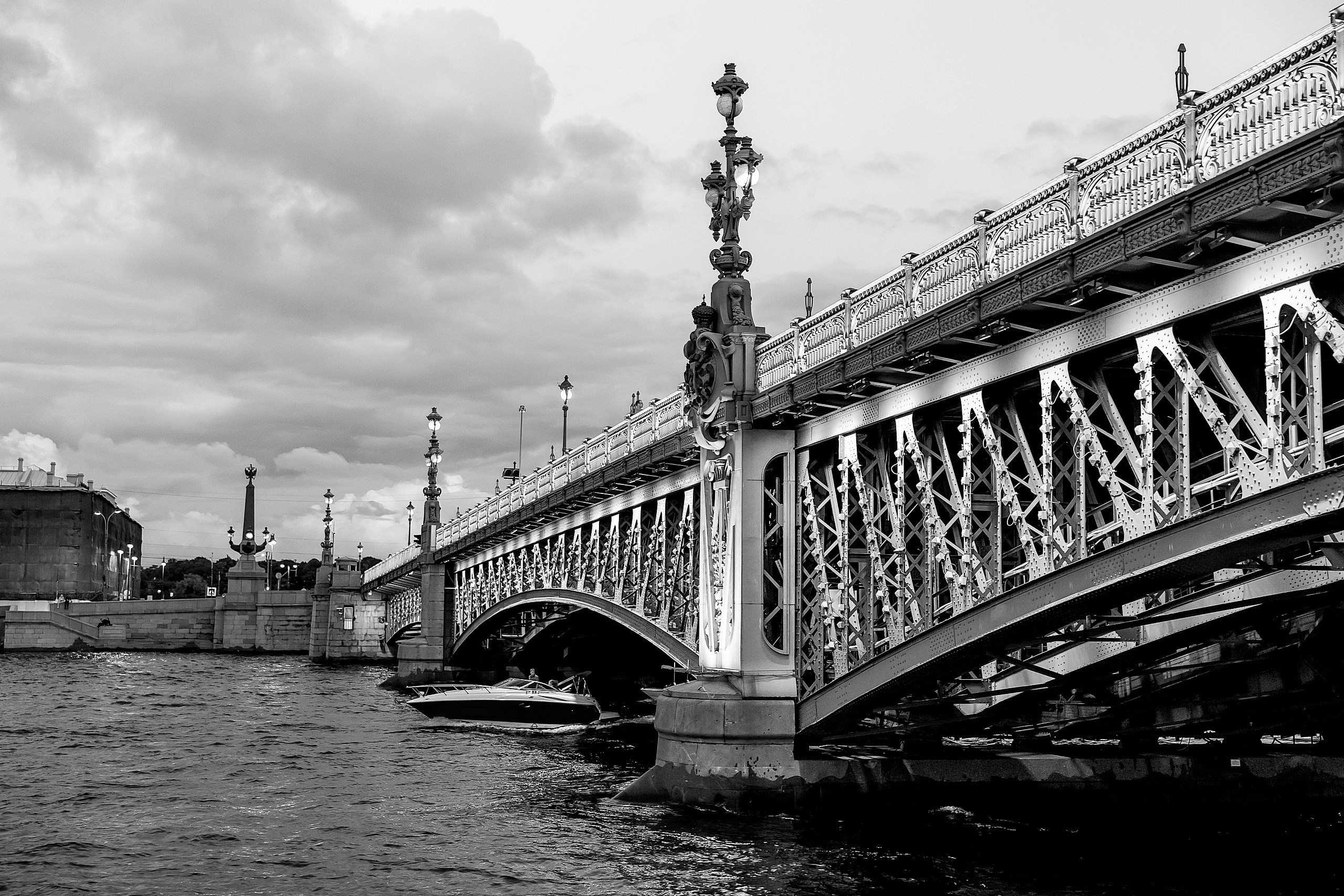 Экскурсия на двухпалубном теплоходе по Неве. Фотограф в Санкт-Петербурге — Сергей Петров