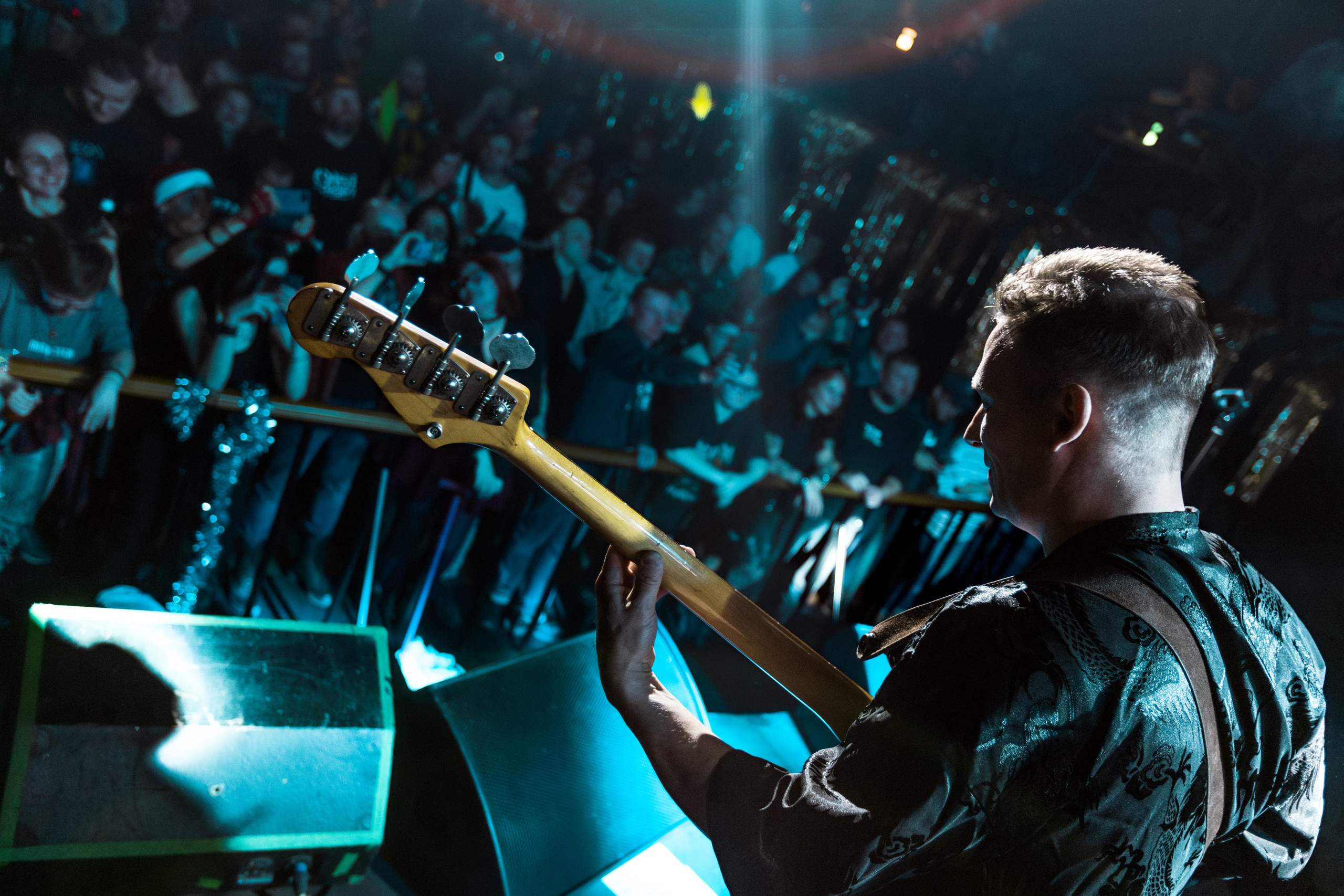 Рок-ёлка. Репортажный фотограф Екатеринбург | Яркий, качественный репортаж | Концерты, клубы, репортаж, праздники, корпоративы