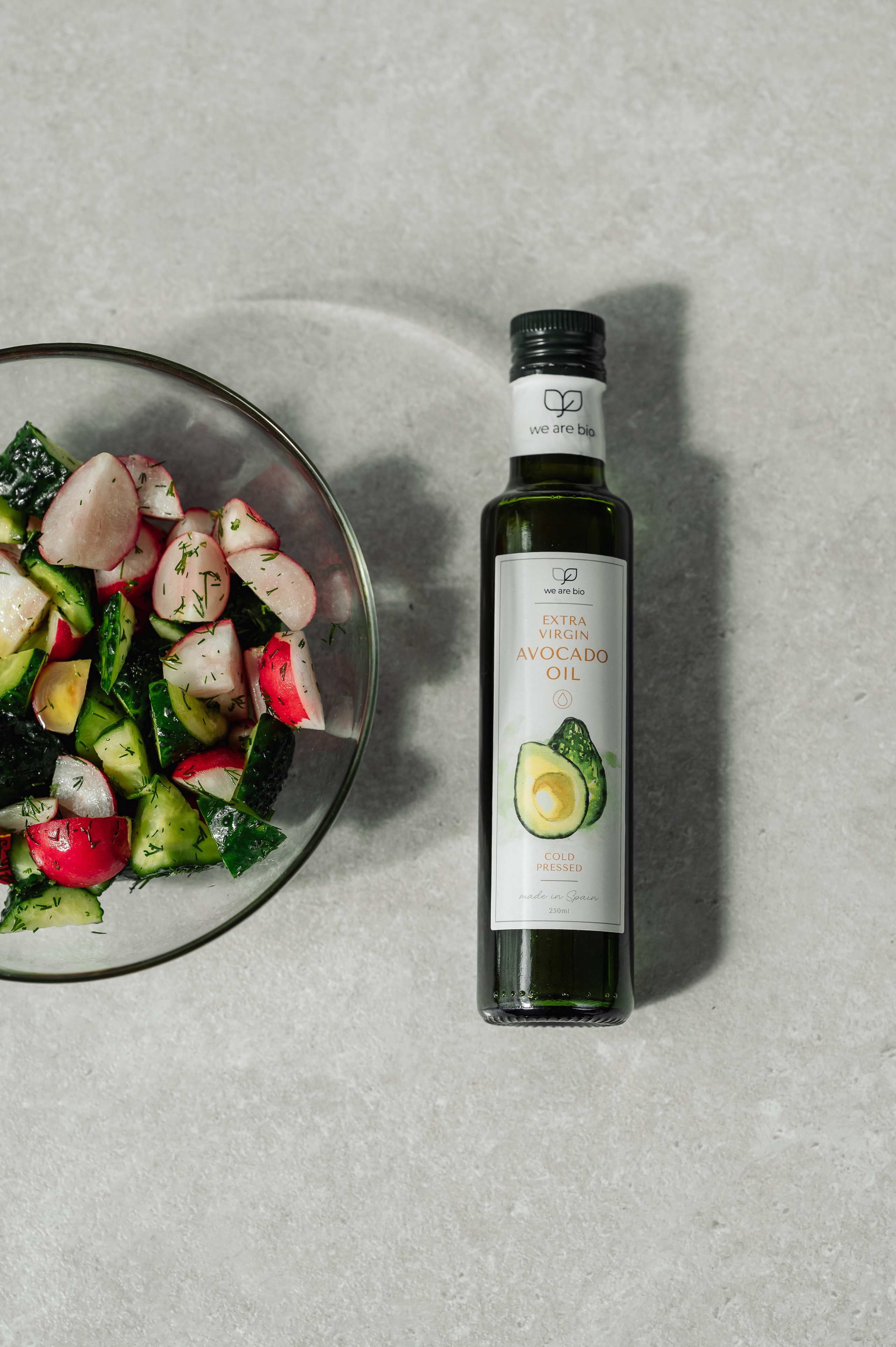 Съемка оливкового масла для маркетплейсов (Wildberries, Ozon, Яндекс.Маркет). Фотограф товаров для соцсетей - инстаграм, вконтакте. Контент-фотограф в Москве Хныкина Лена