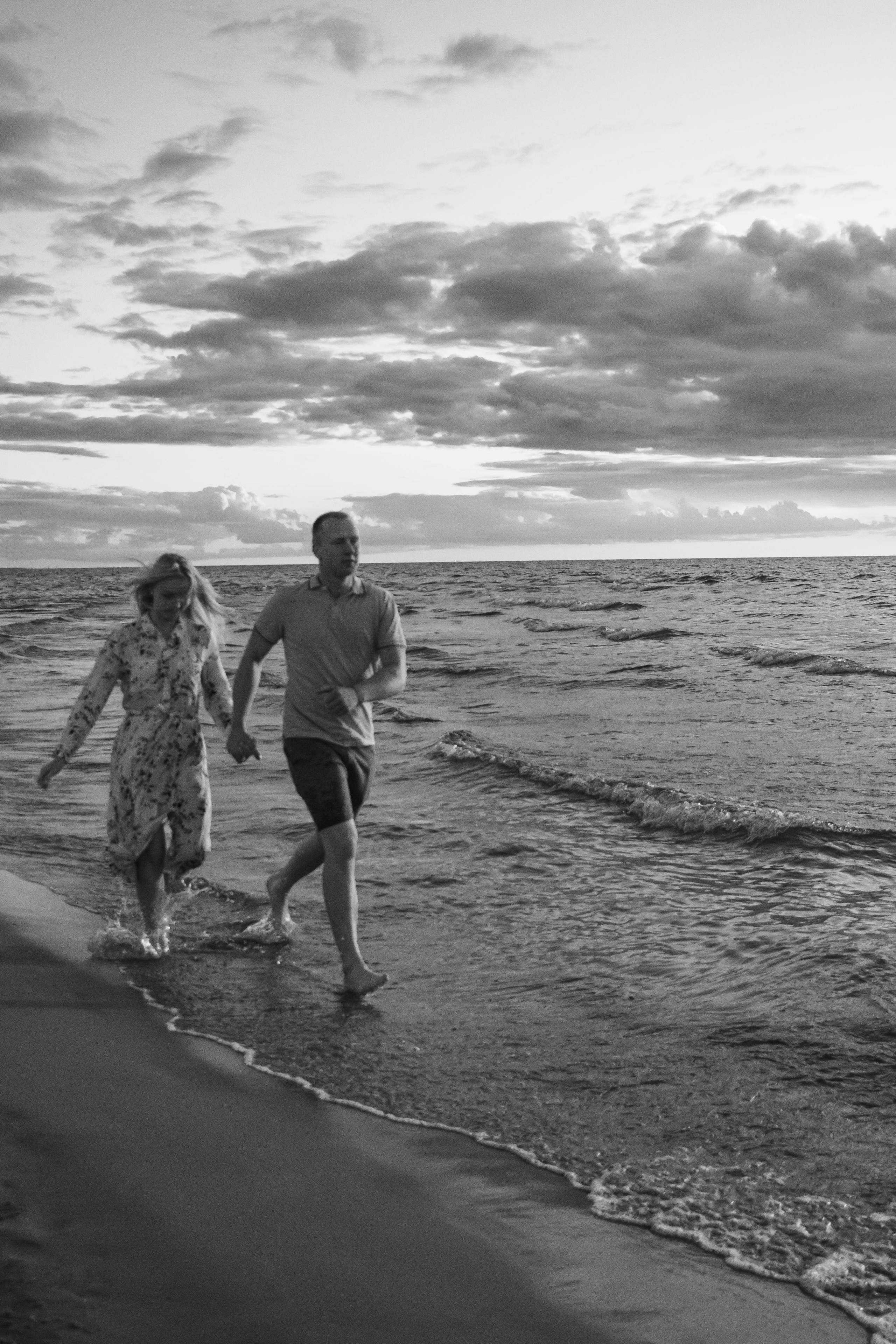 Бережно сохраняю ваши чувства и истории на своих фотографиях