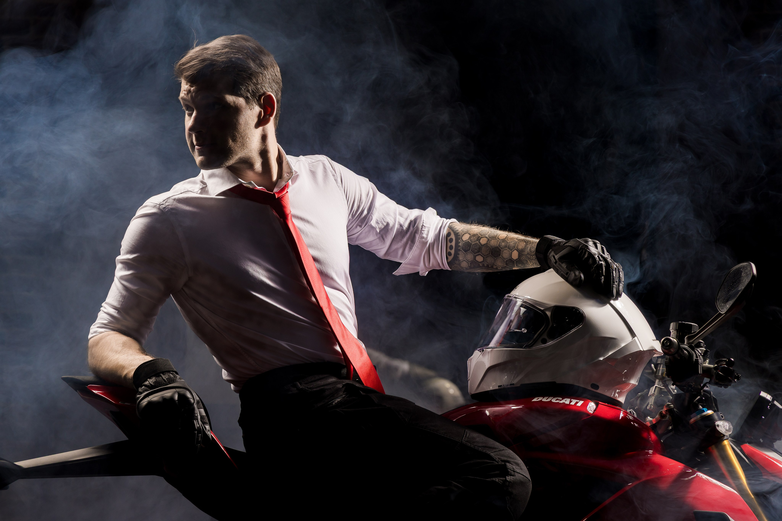 LANKARRA мотоблоггер. Photomantis