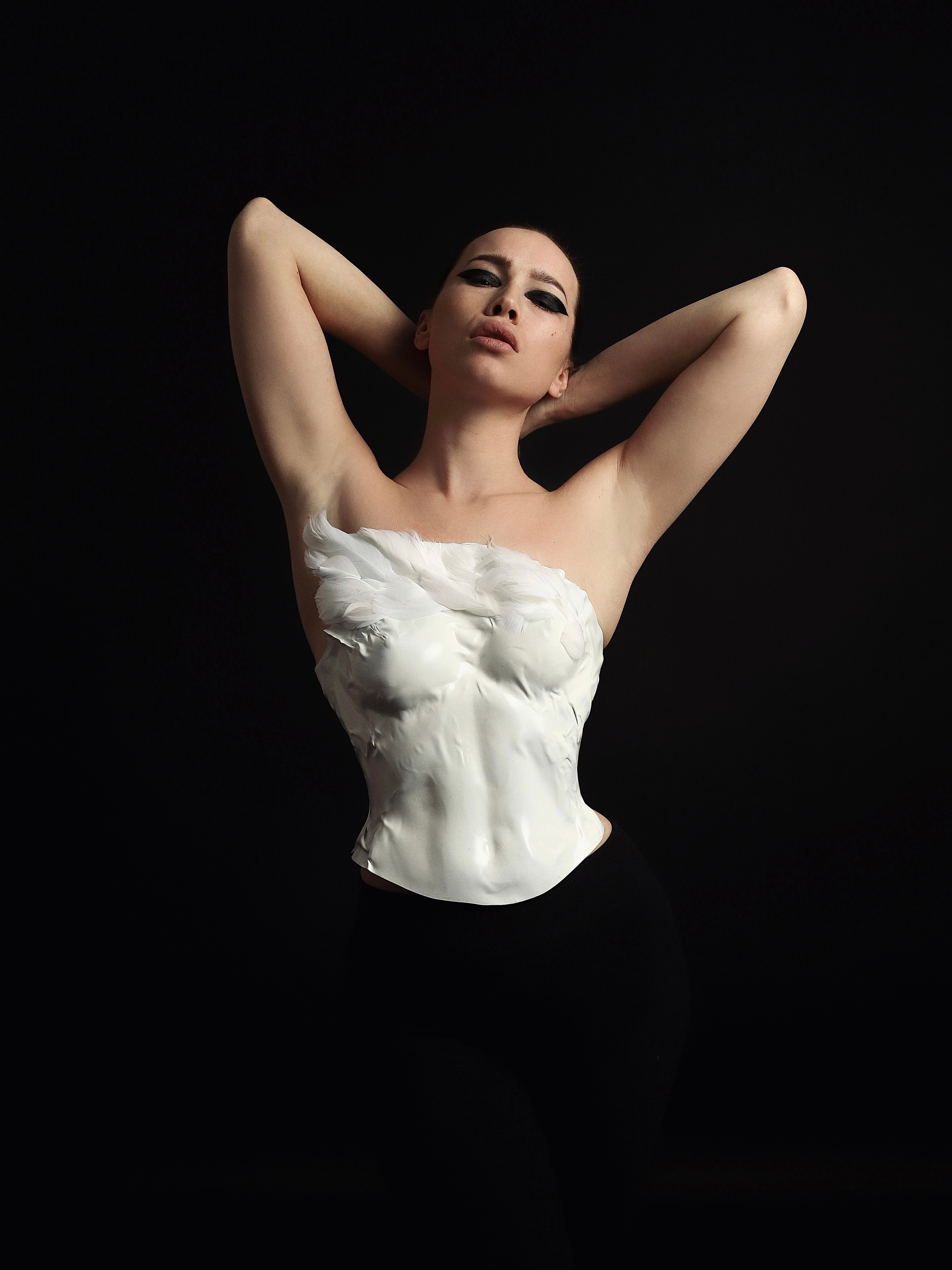 BLACK (чёрный). «ХИЩ»