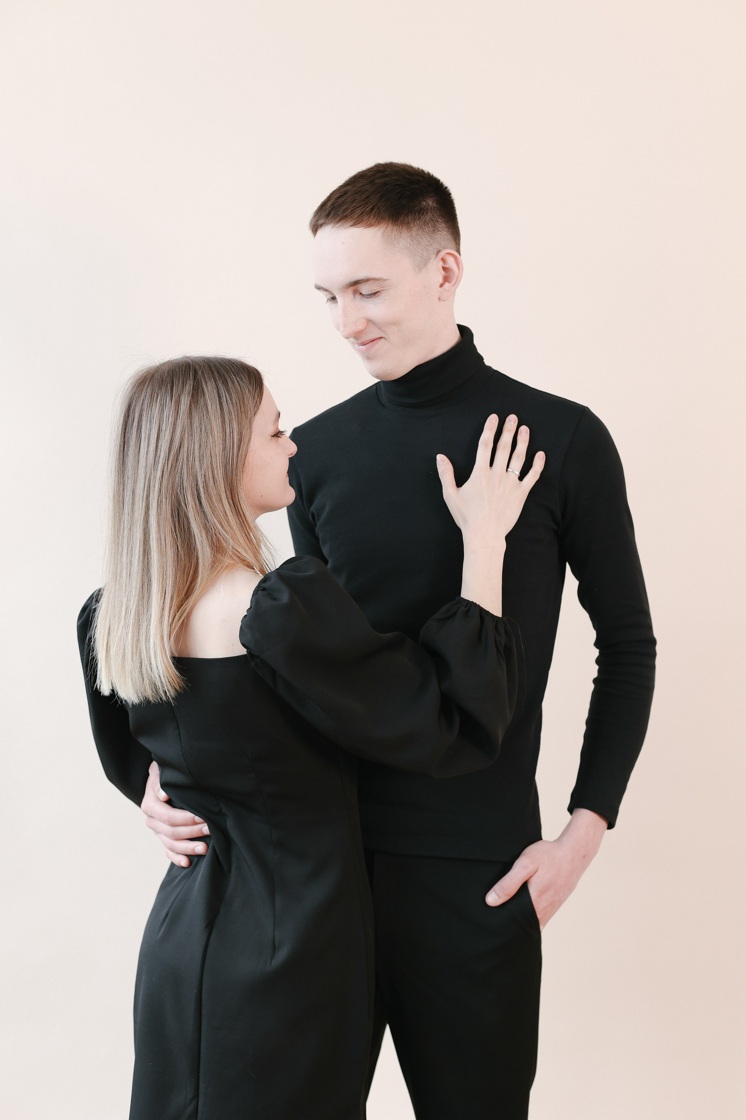 LoveStory в фотостудии. Свадебный и семейный фотограф в Рязани Анастасия