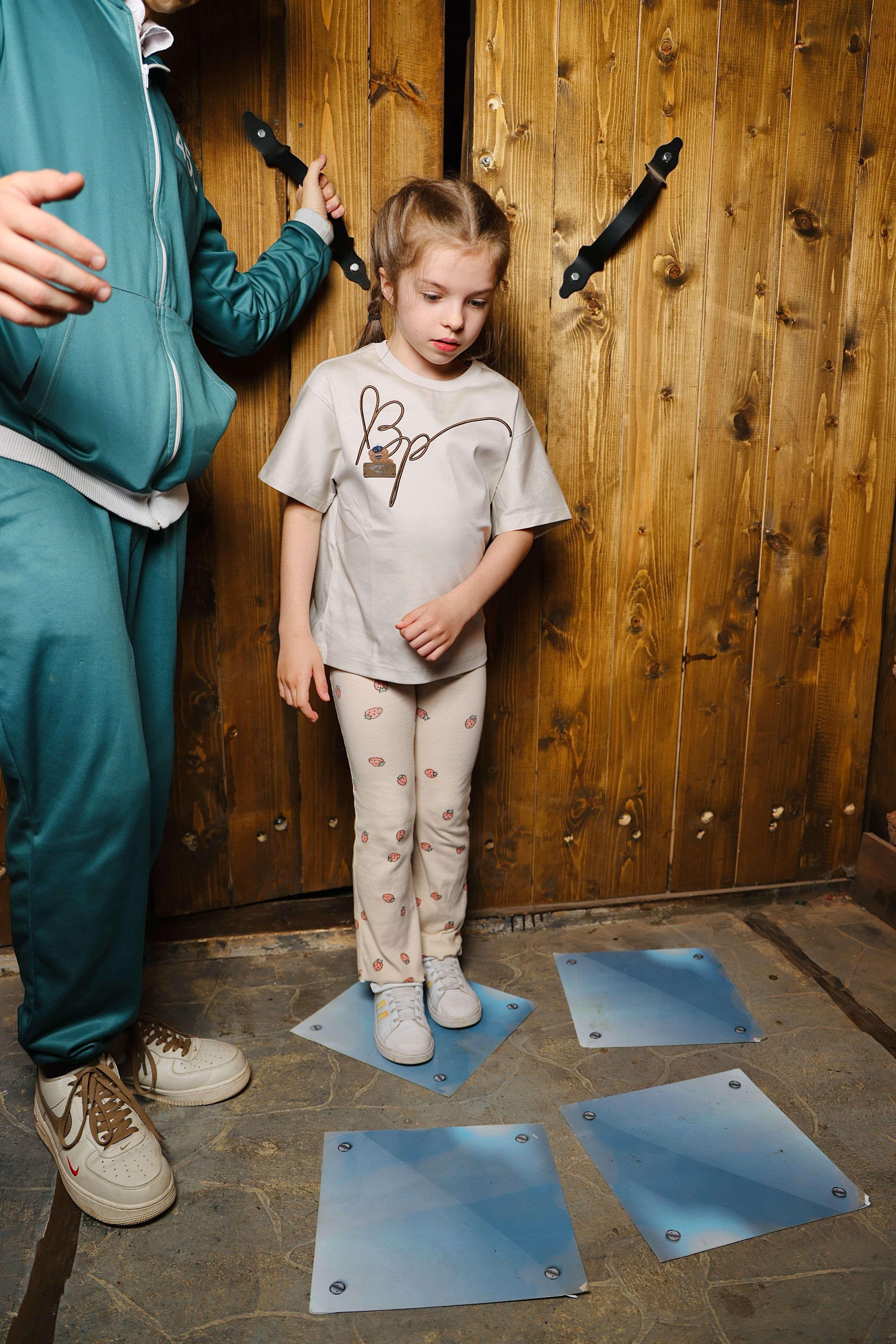 День рождения Ники и Софьи 8 и 12 лет. Фотограф Алексей Солопов