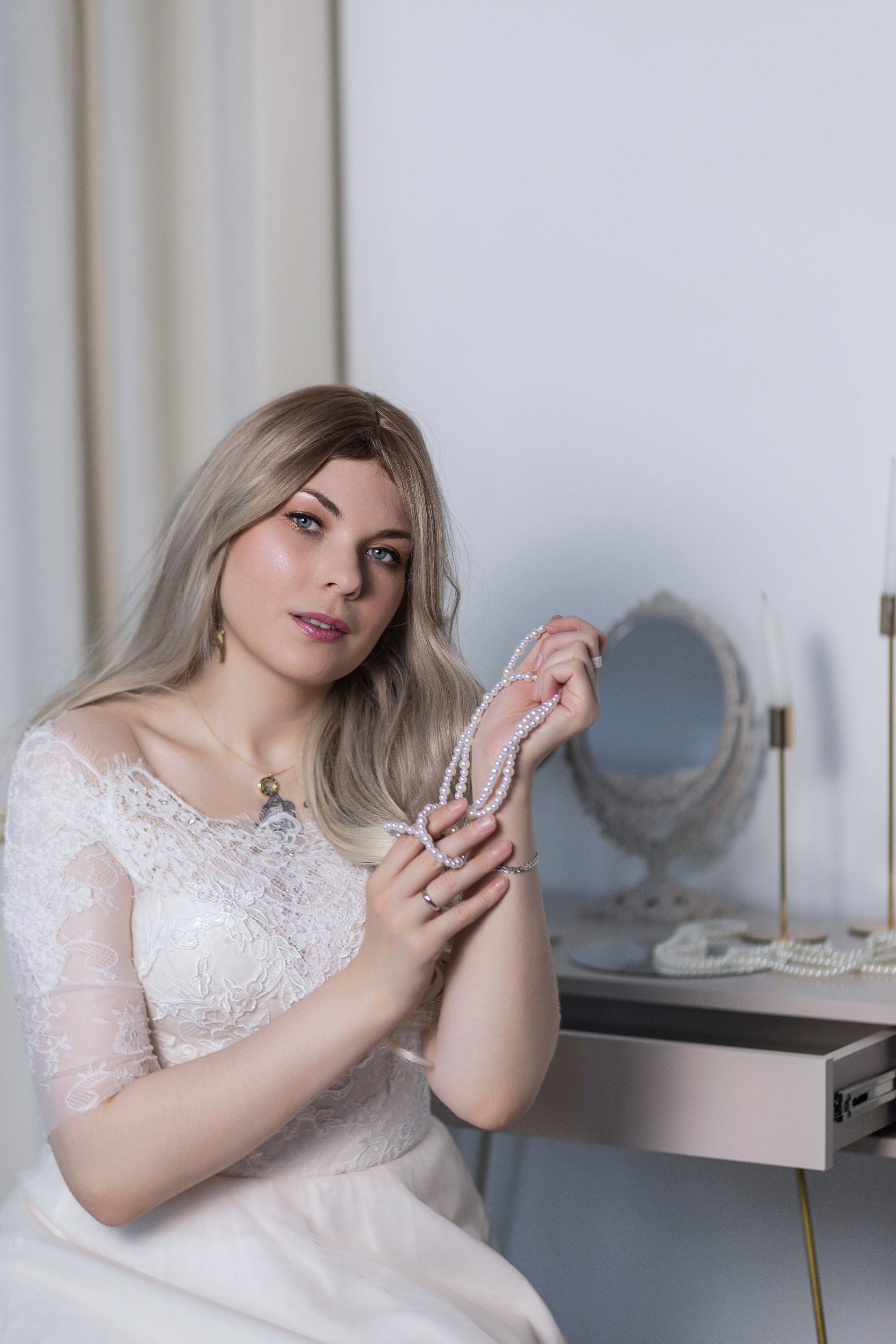 Ваши фотографии. Интерьерная фотостудия Background в Омске