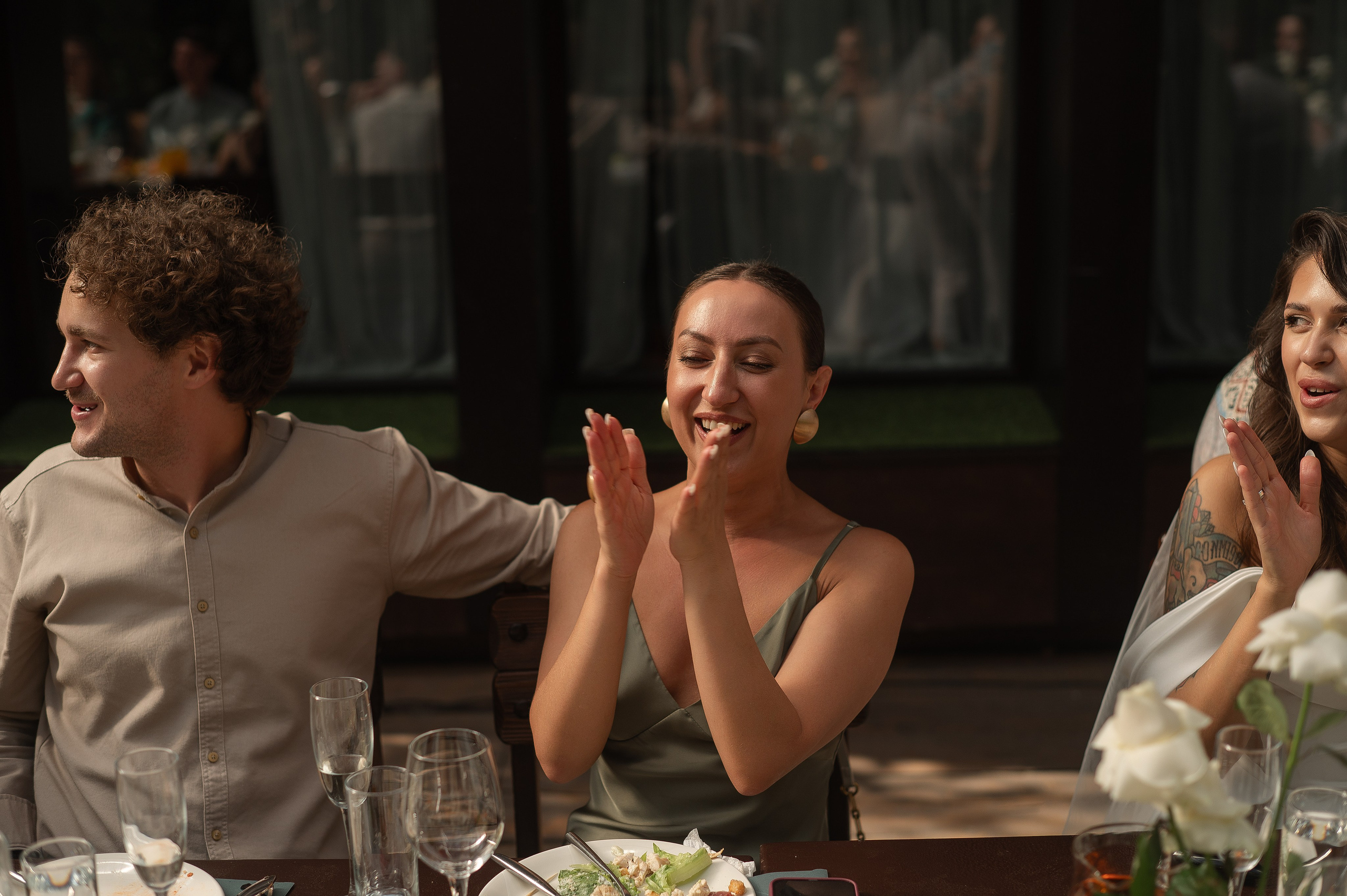 Динамичная свадьба где гости были активными участниками праздника. Свадебный фотограф в Ярославле Денис Медоваров