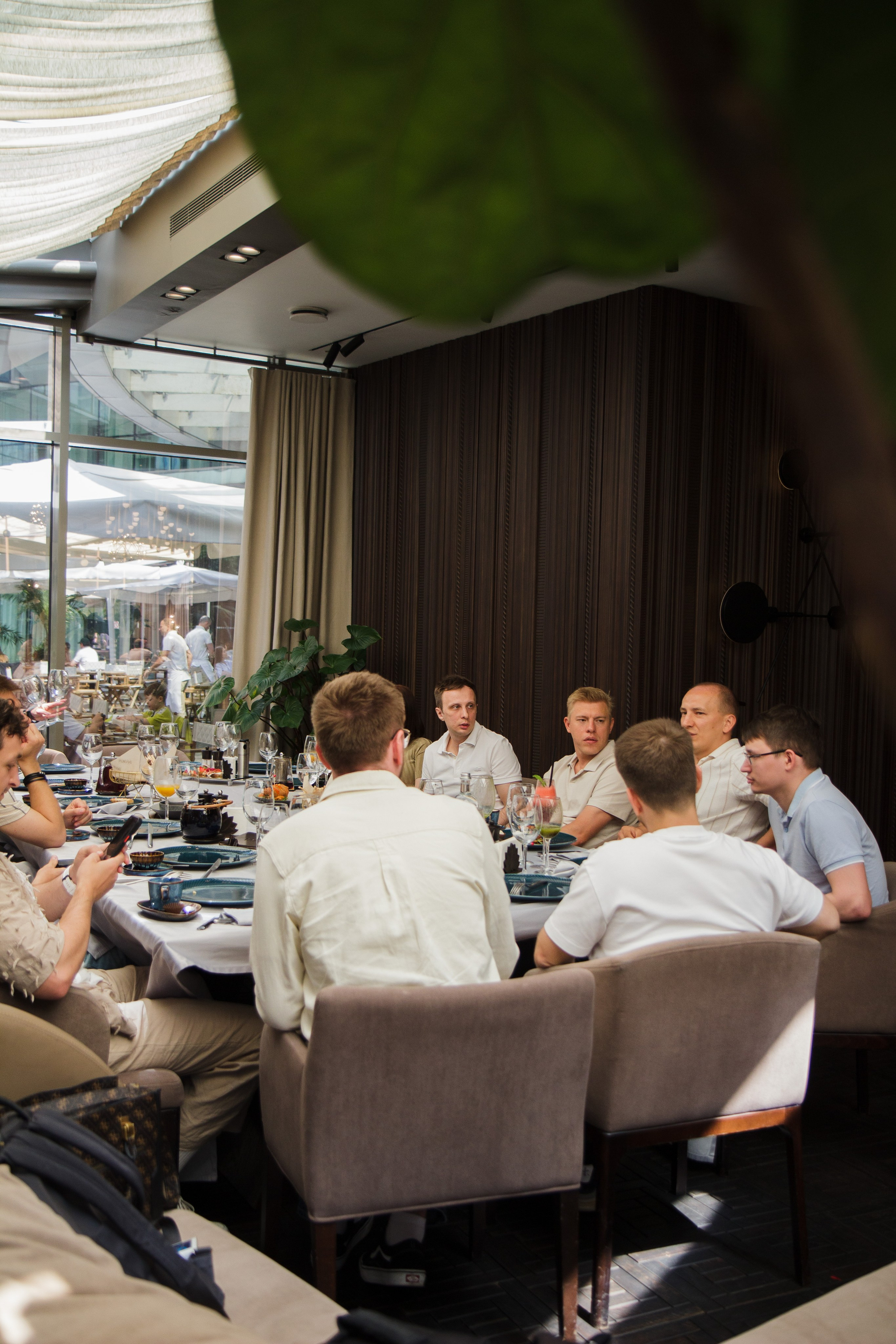 Бизнес-завтрак Германа Гаврилова. Фотограф Москва — личные фотосессии, лавстори в студии
