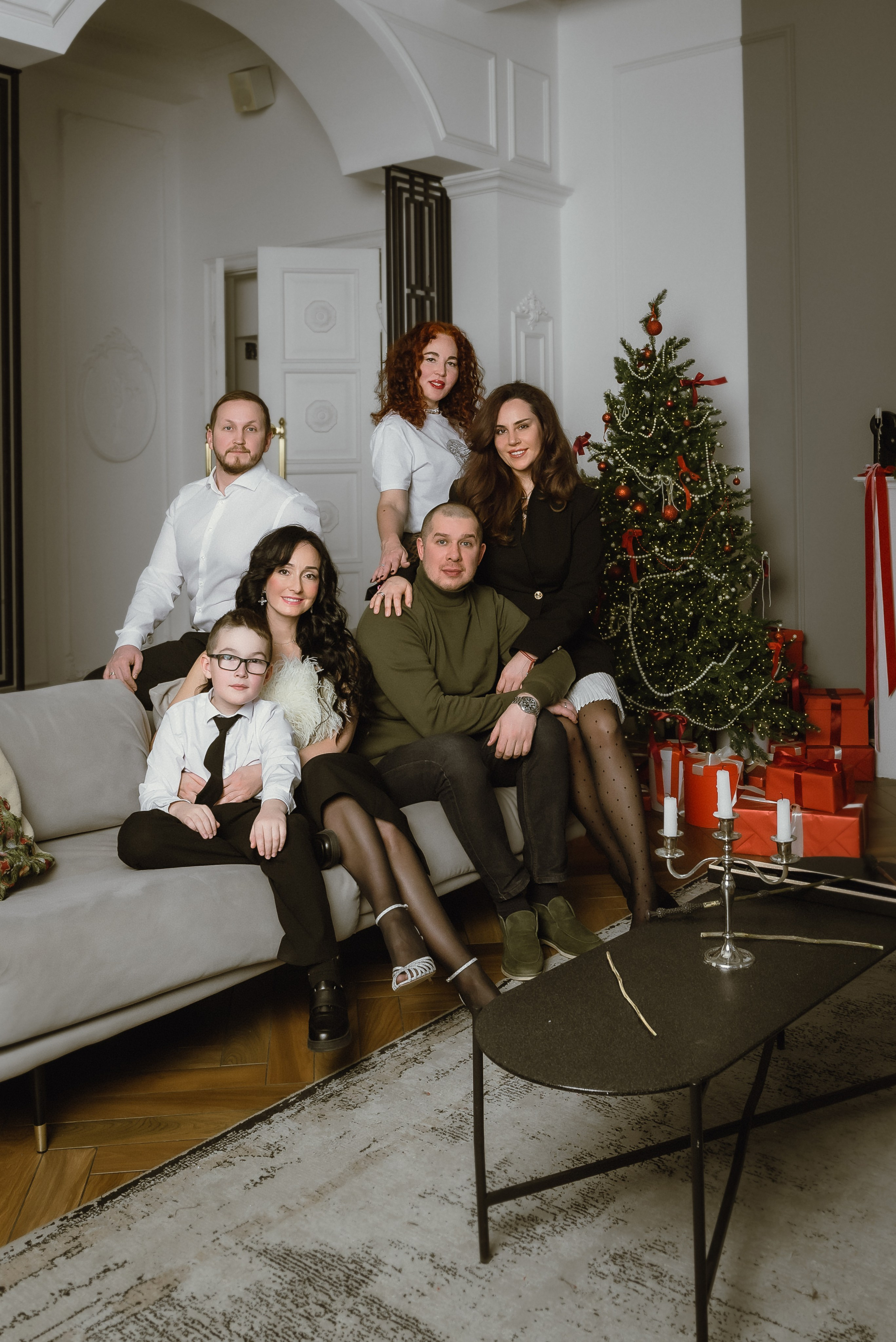 Семейная фотосессия для 6 человек. КОНТЕНТ | БРЕНД фотограф Санкт-Петербург — Жанна Олтаржевская