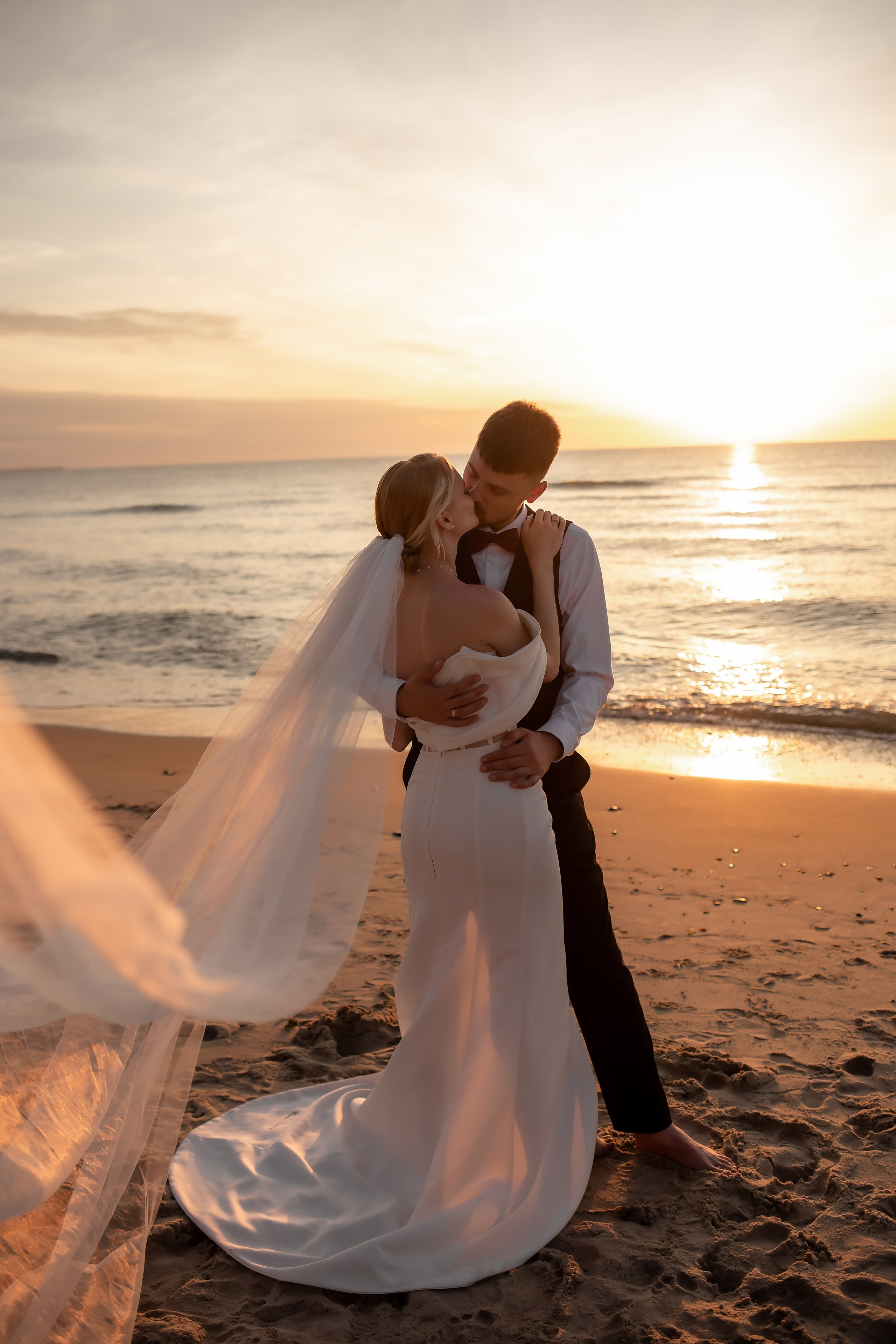 Александра и Влад. На закате. Фотограф в Калининграде Решетникова Алина