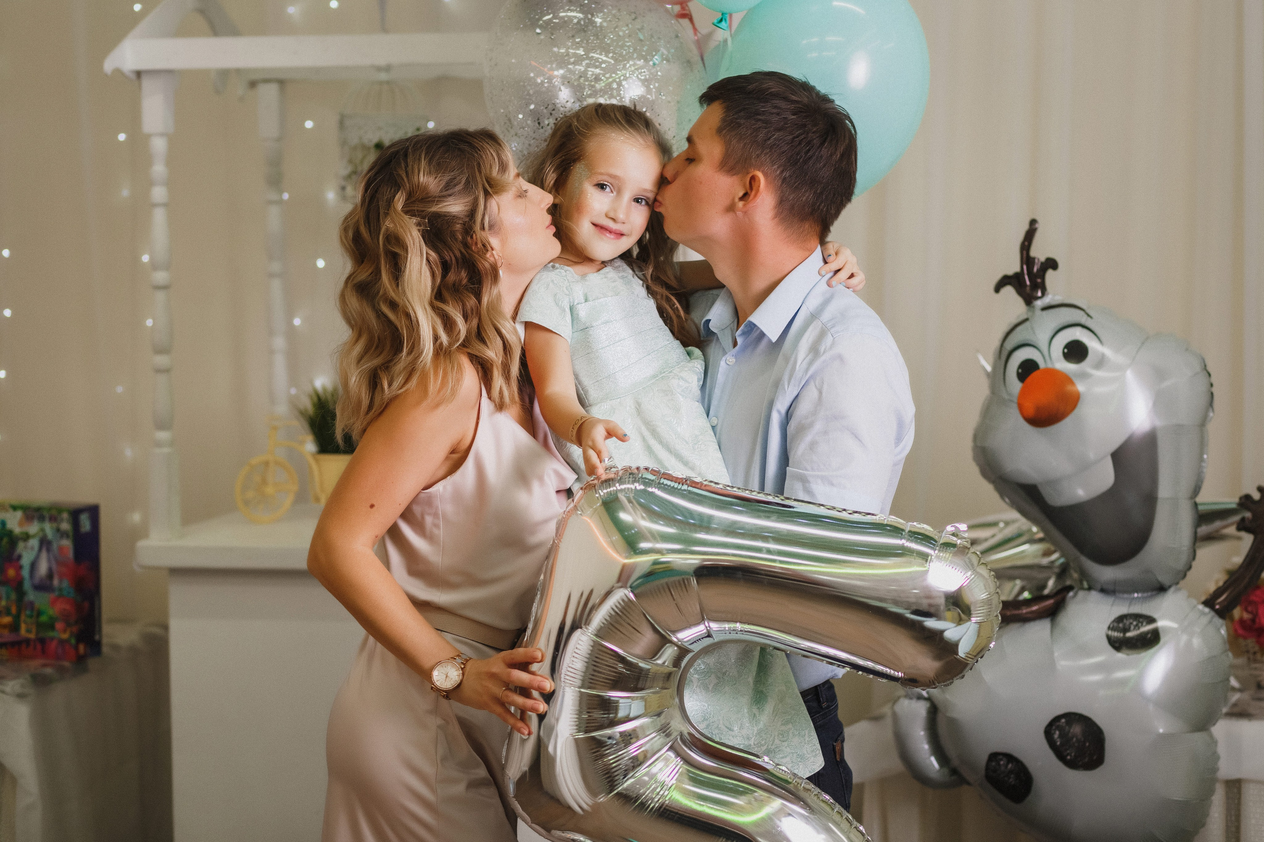 Уникальные фотографии дня рождения Анжелики в Тортуге Таганрога. Свадебный и семейный фотограф в Таганроге Бакарюк Антон