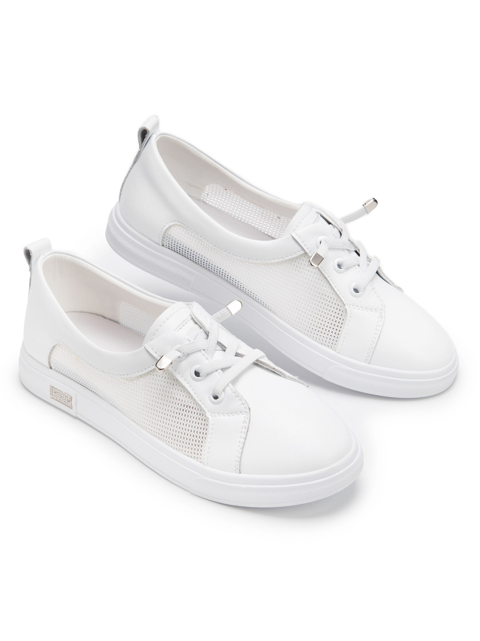 Каталожная фотография обуви. Фотограф в Москве Егор Гончаров