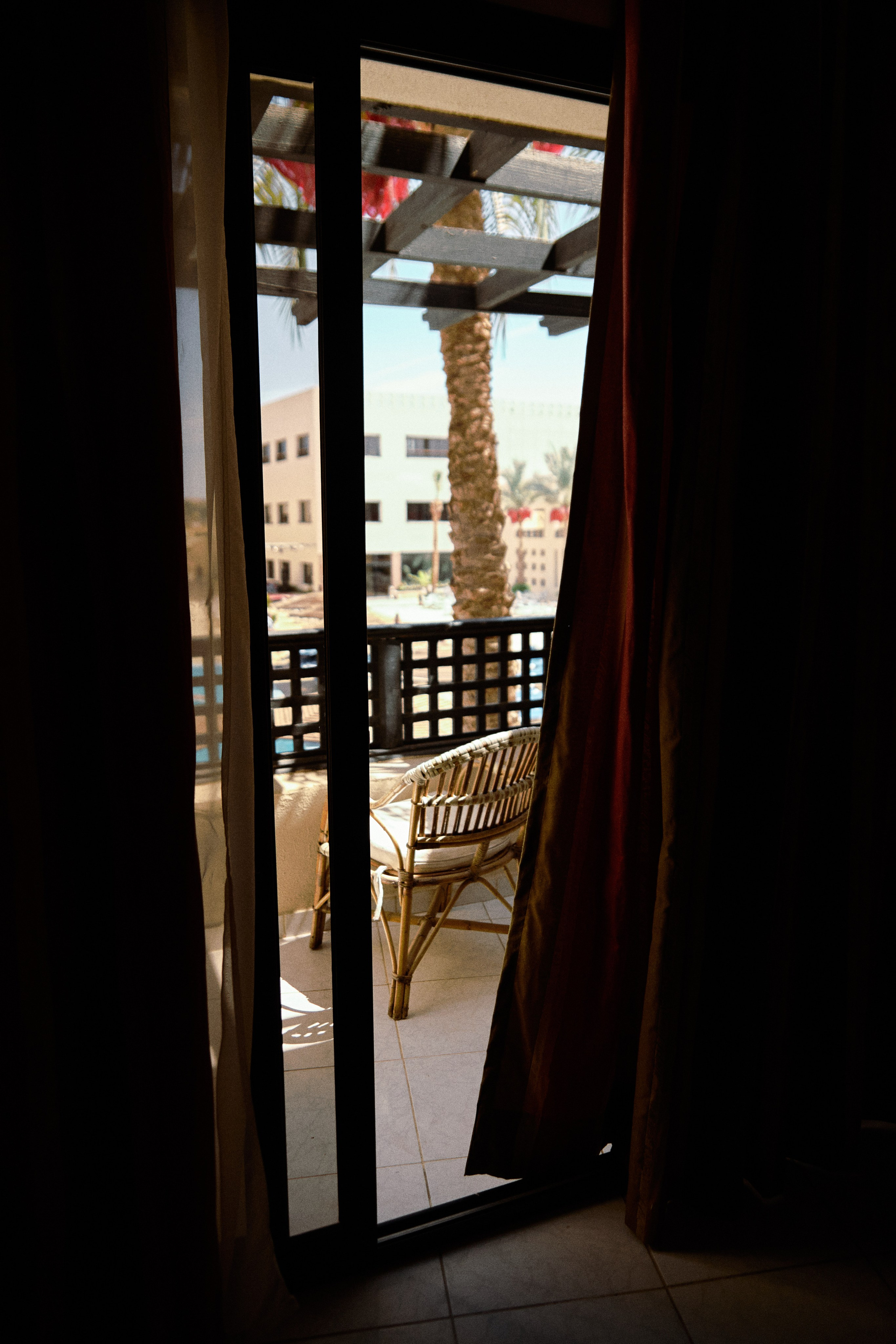 Под крышей. Jorgis — фотограф в Хургаде / обучение фотографии