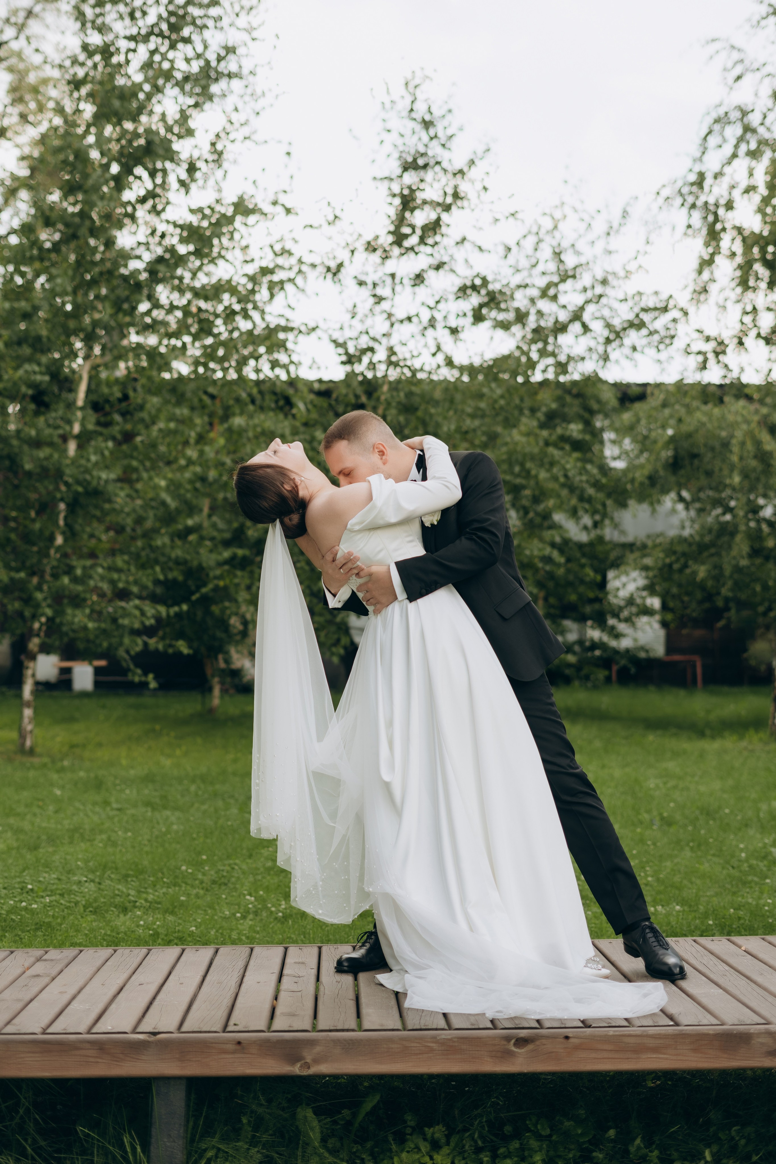 Свадебная фотосессия в Москве / Библиотека-читальня им. А. С. Пушкина. Фотограф Москва Виктория-Антуанетта