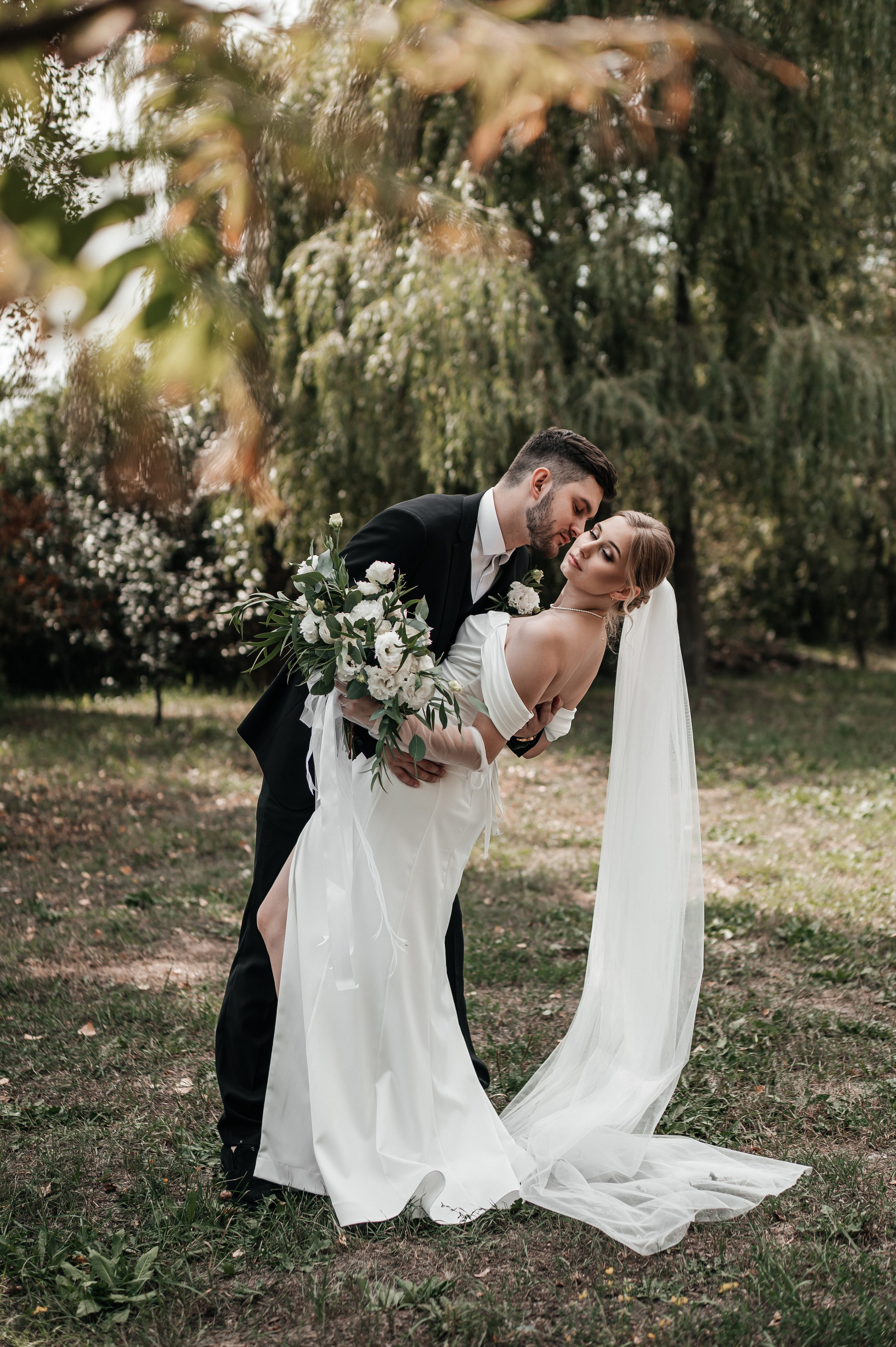 Даниил и Валерия. Черная утка. Полный день. Фотограф Екатерина Бочарникова