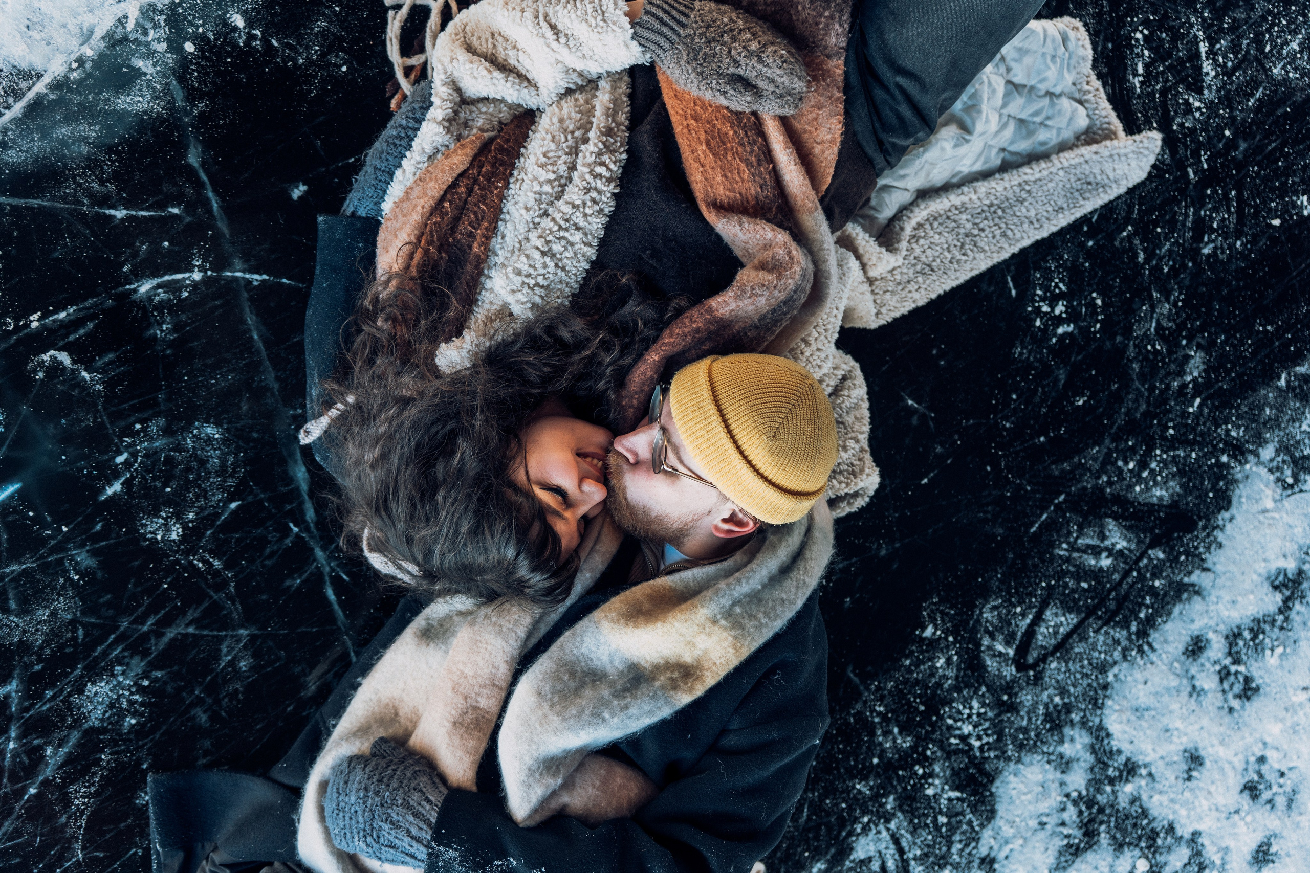 Парная фотосессия в Санкт-Петербурге. Фотосессия на замерзшем льду. Федосова Елизавета - фотограф Санкт-Петербург. fedosova__ph