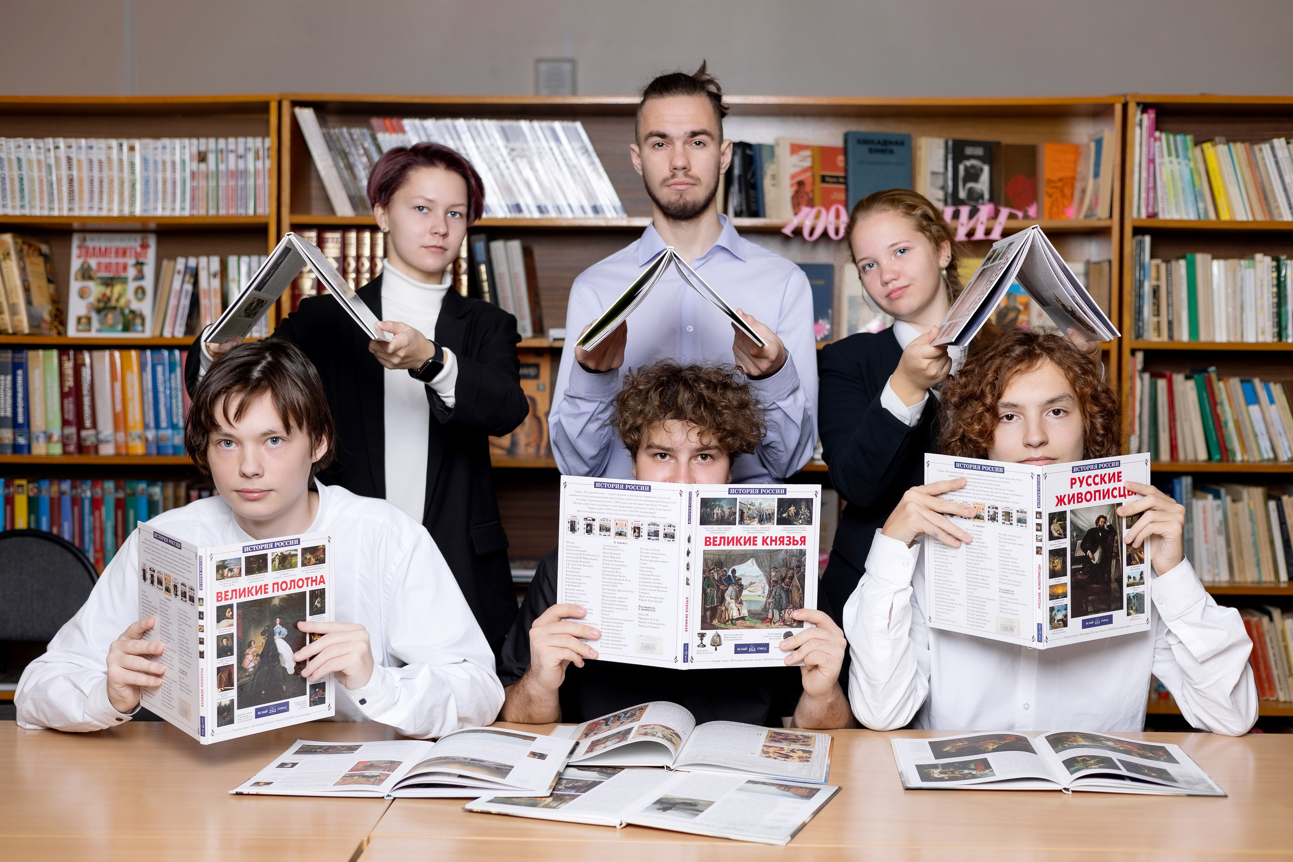 Гимназия Новоскул. Выпускные альбомы. Школьный и семейный фотограф Виктория Игнатьева