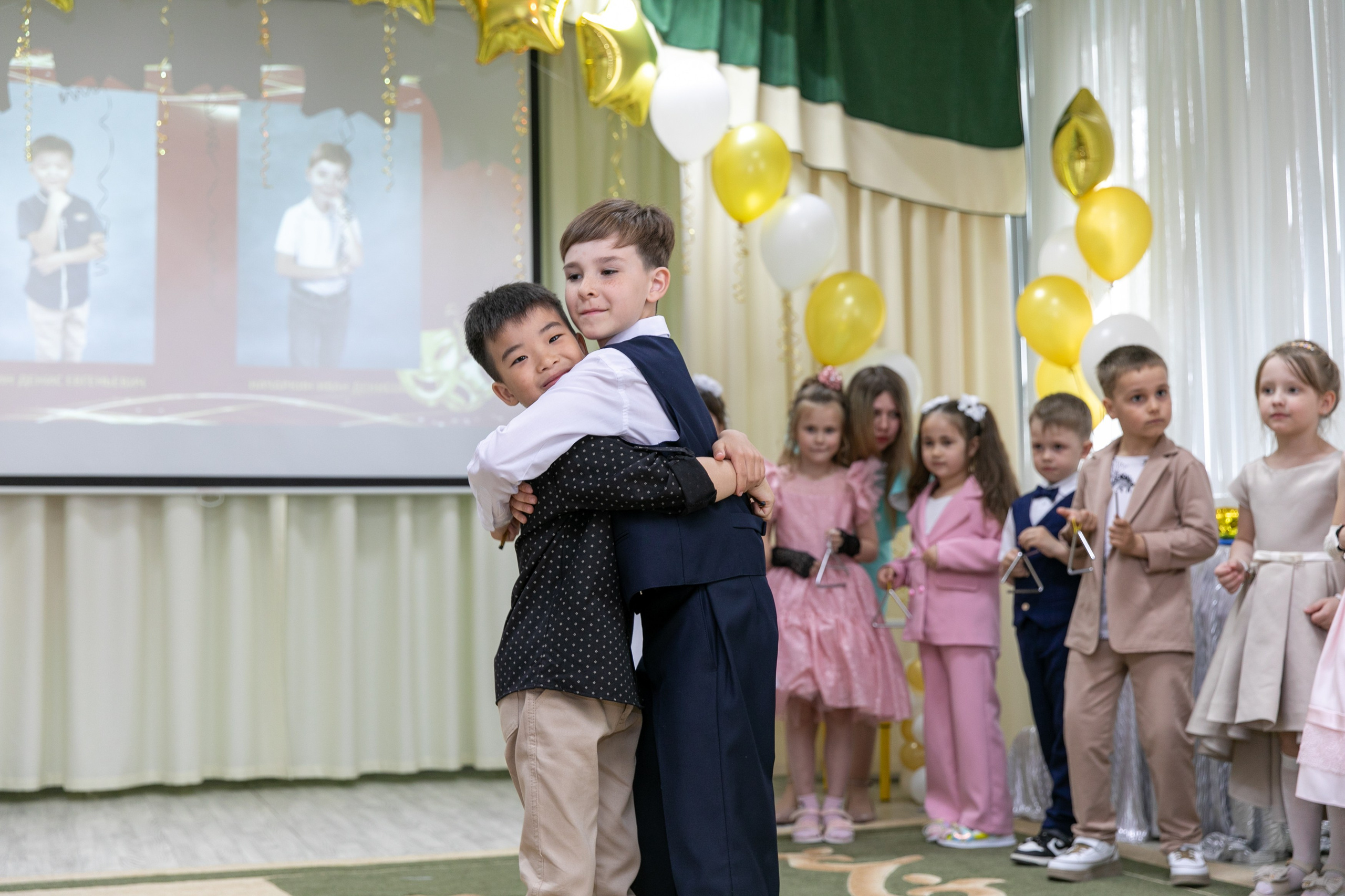 Выпускной Лебедушка 2024. Школьный и детский фотограф в Южно-Сахалинске Анастасия Лескова