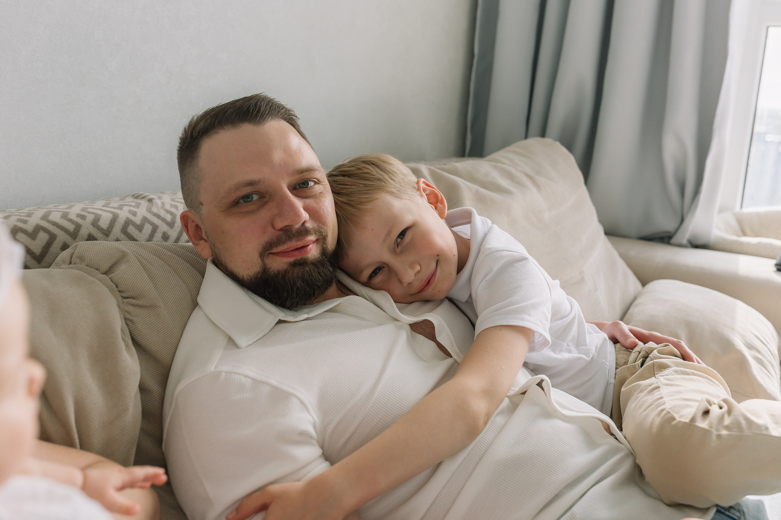 Тима, Мила, Алёша, Алисия домашняя. Семейный фотограф в Волгограде Надежда Головко