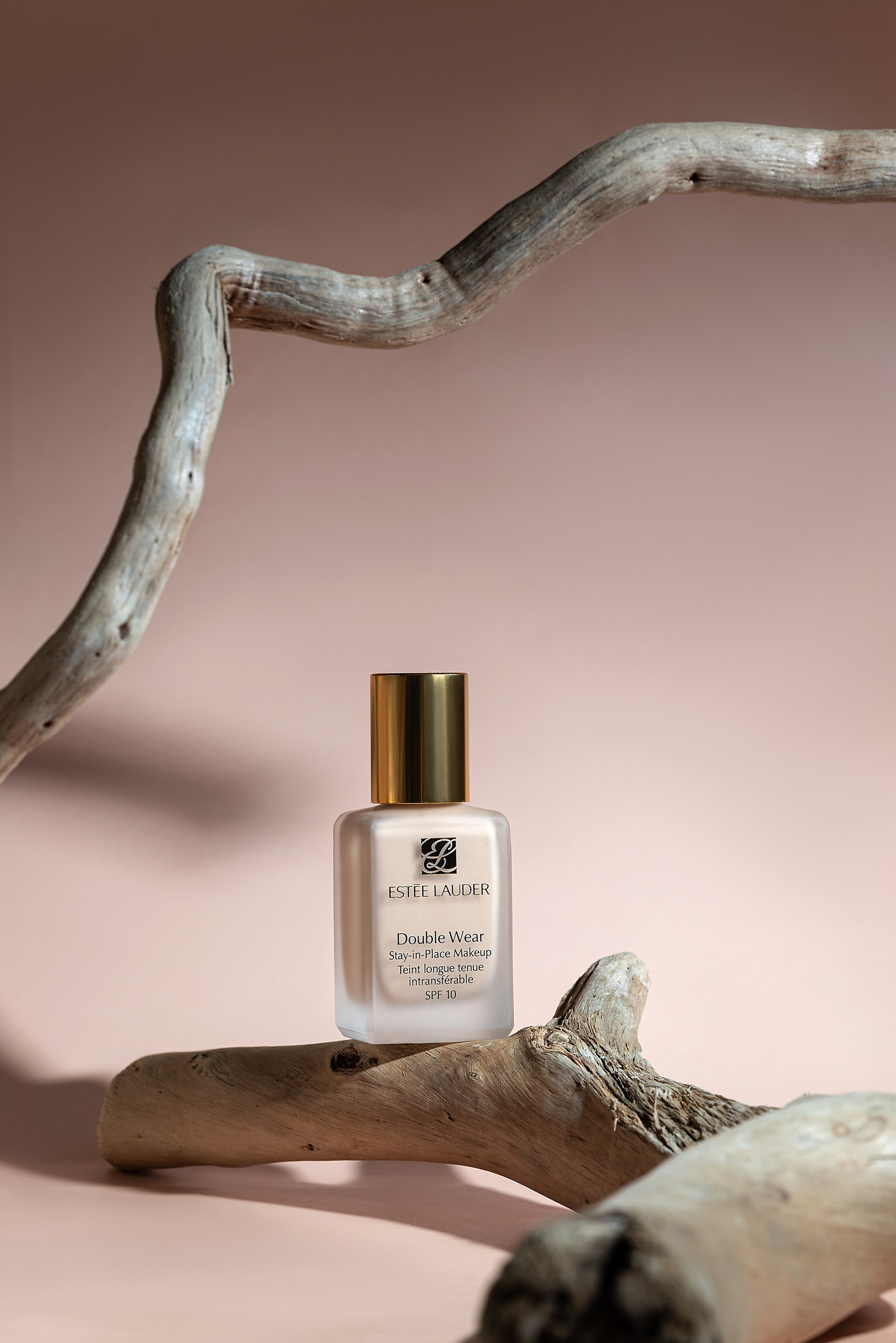 крем тональный есте лаудер, рекламное фото,