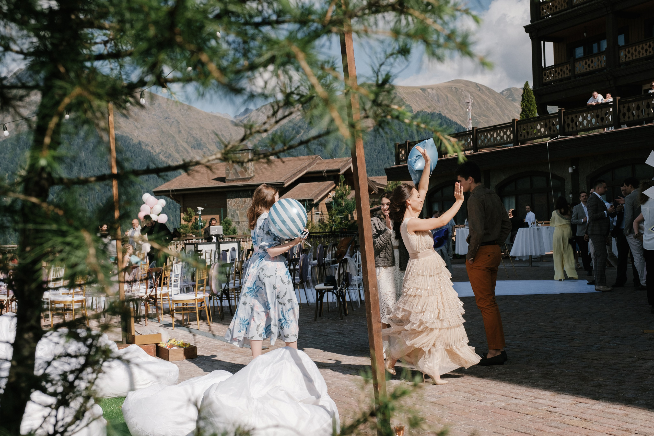 Фестиваль чувств. Свадебный Видеограф Фотограф в Сочи