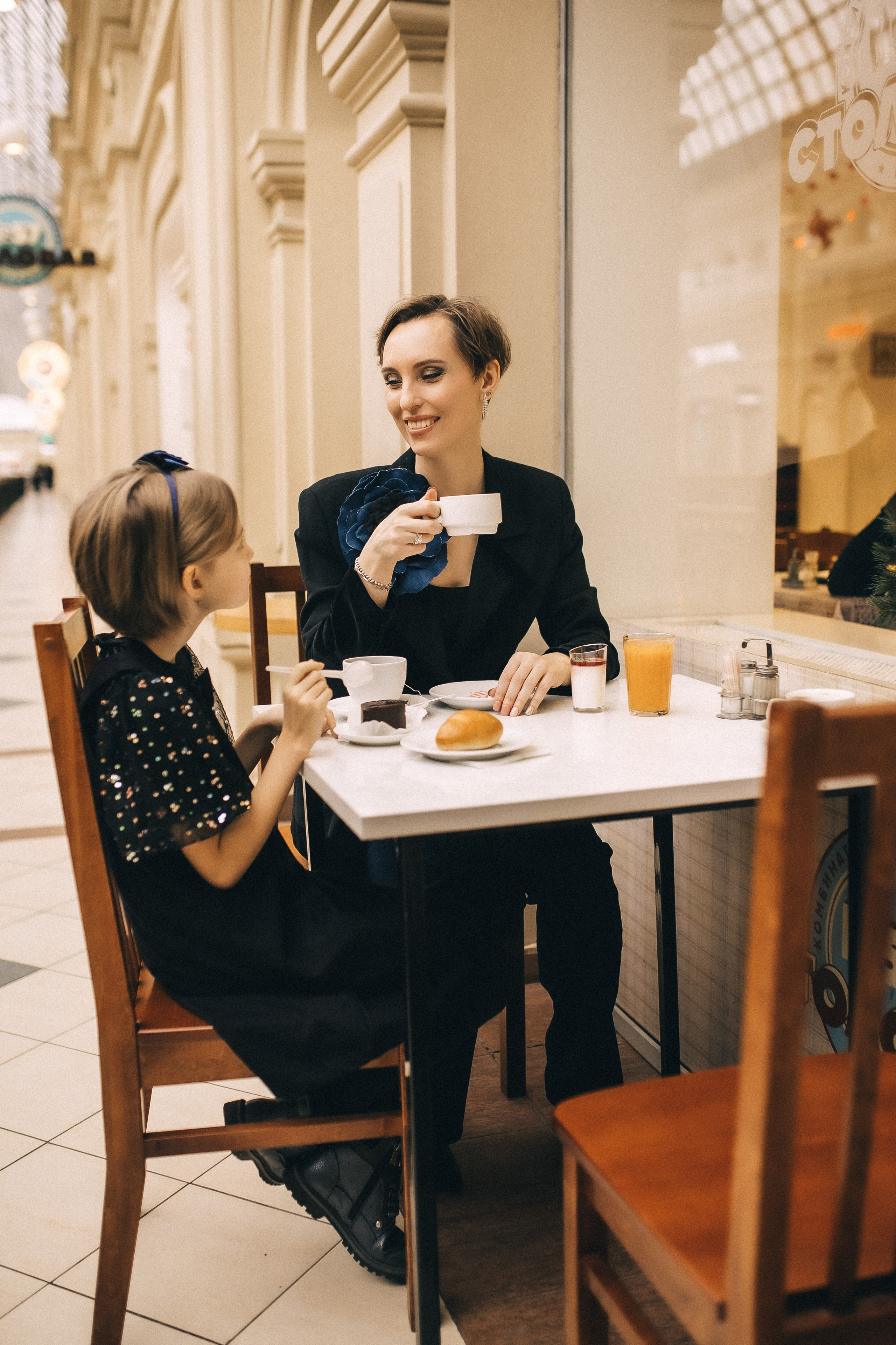 Новогодний ГУМ. Надя и Алиса!. Профессиональный фотограф, Москва |Видное Елена Елизарова