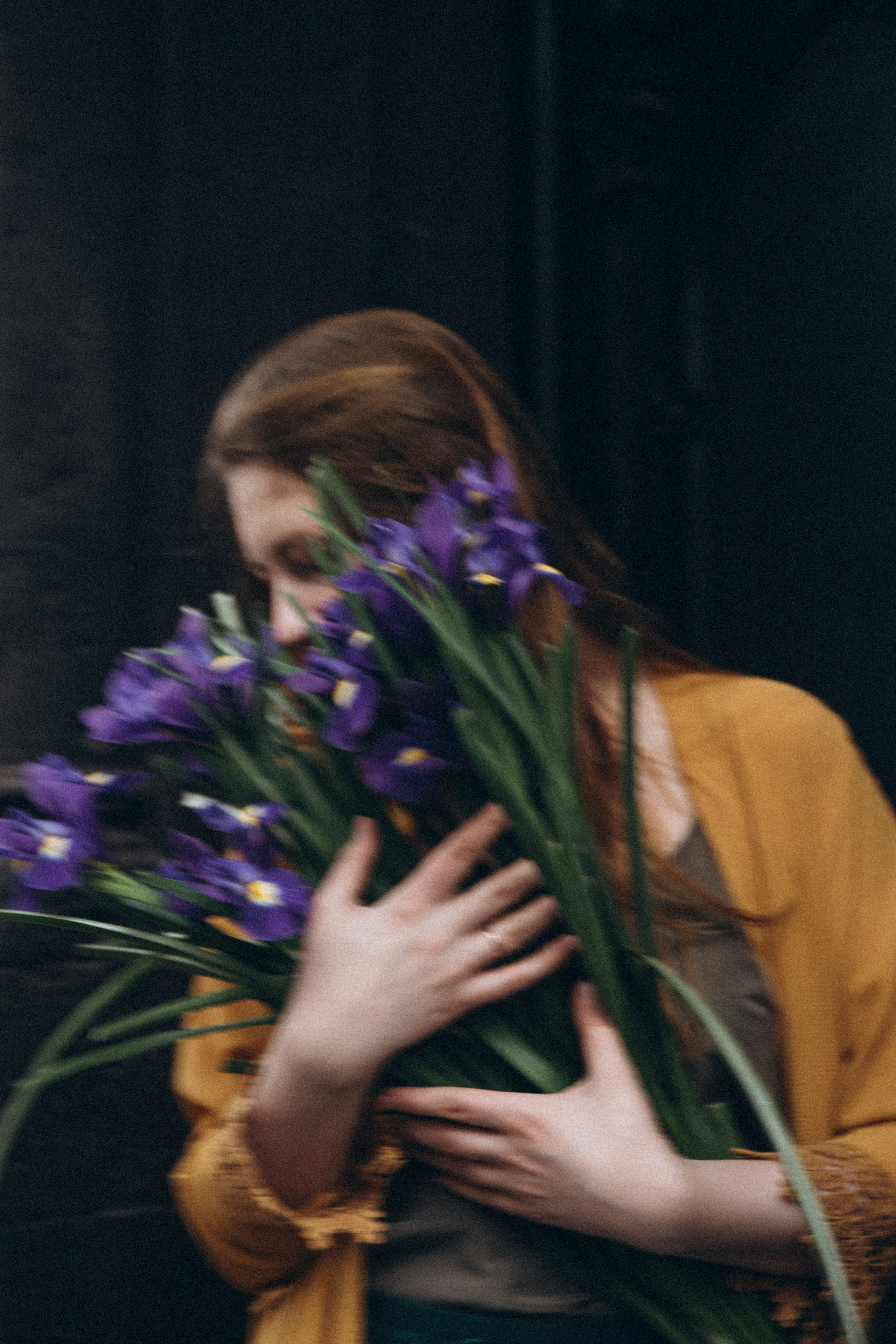 Весенняя прогулка с ирисами. Даша Яковенко Фотограф Спб