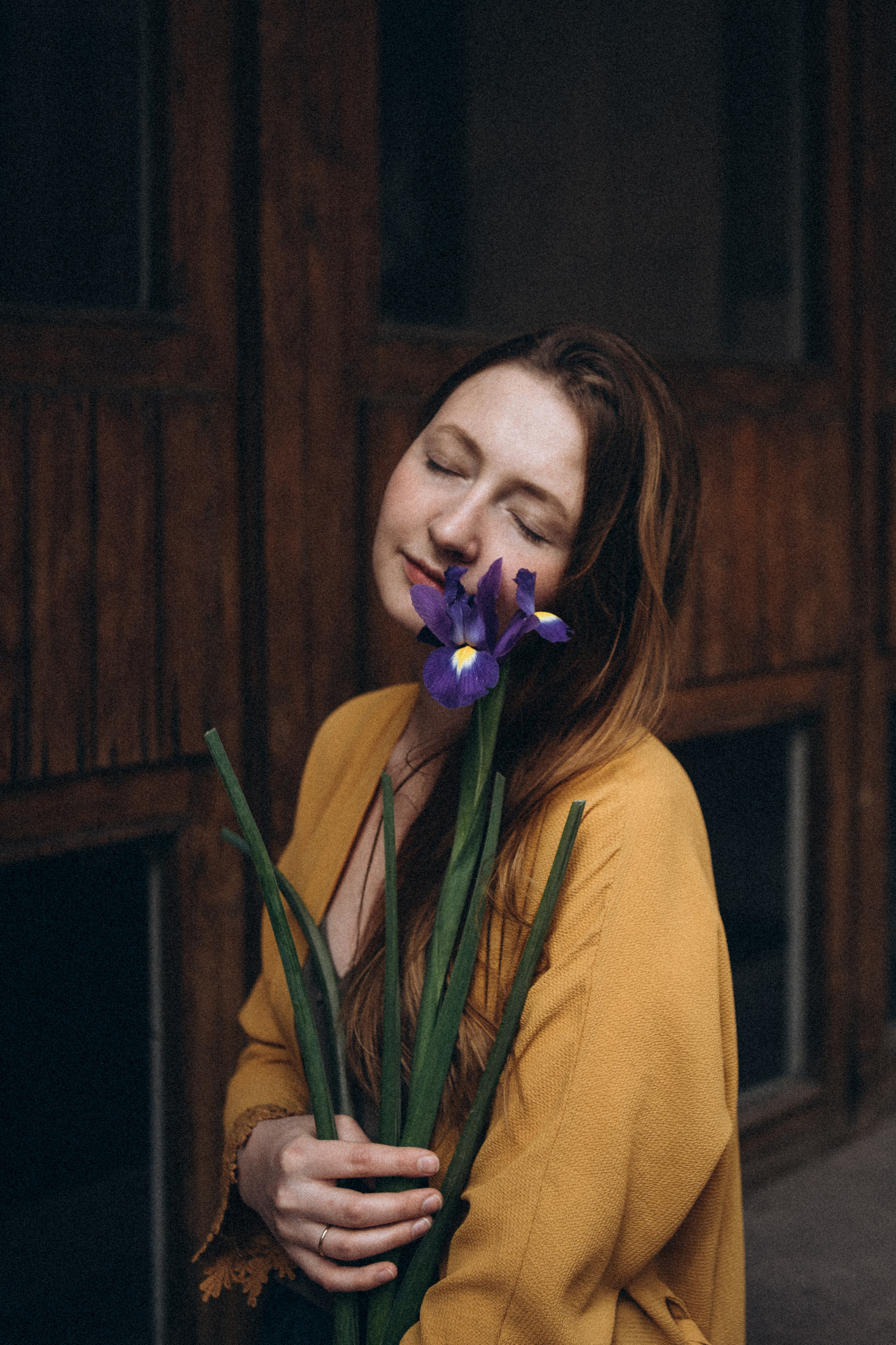 Весенняя прогулка с ирисами. Даша Яковенко Фотограф Спб