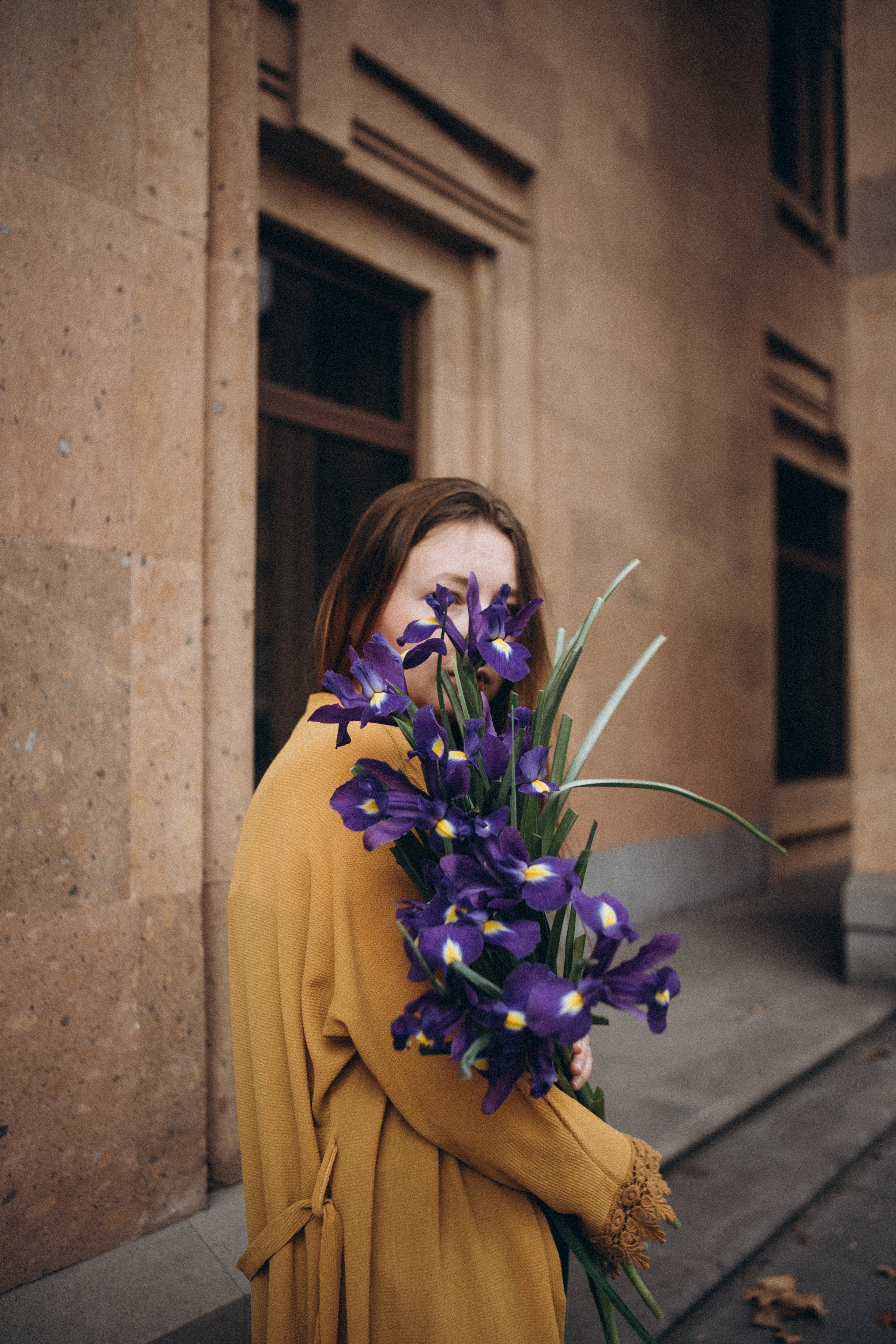 Весенняя прогулка с ирисами. Даша Яковенко Фотограф Спб