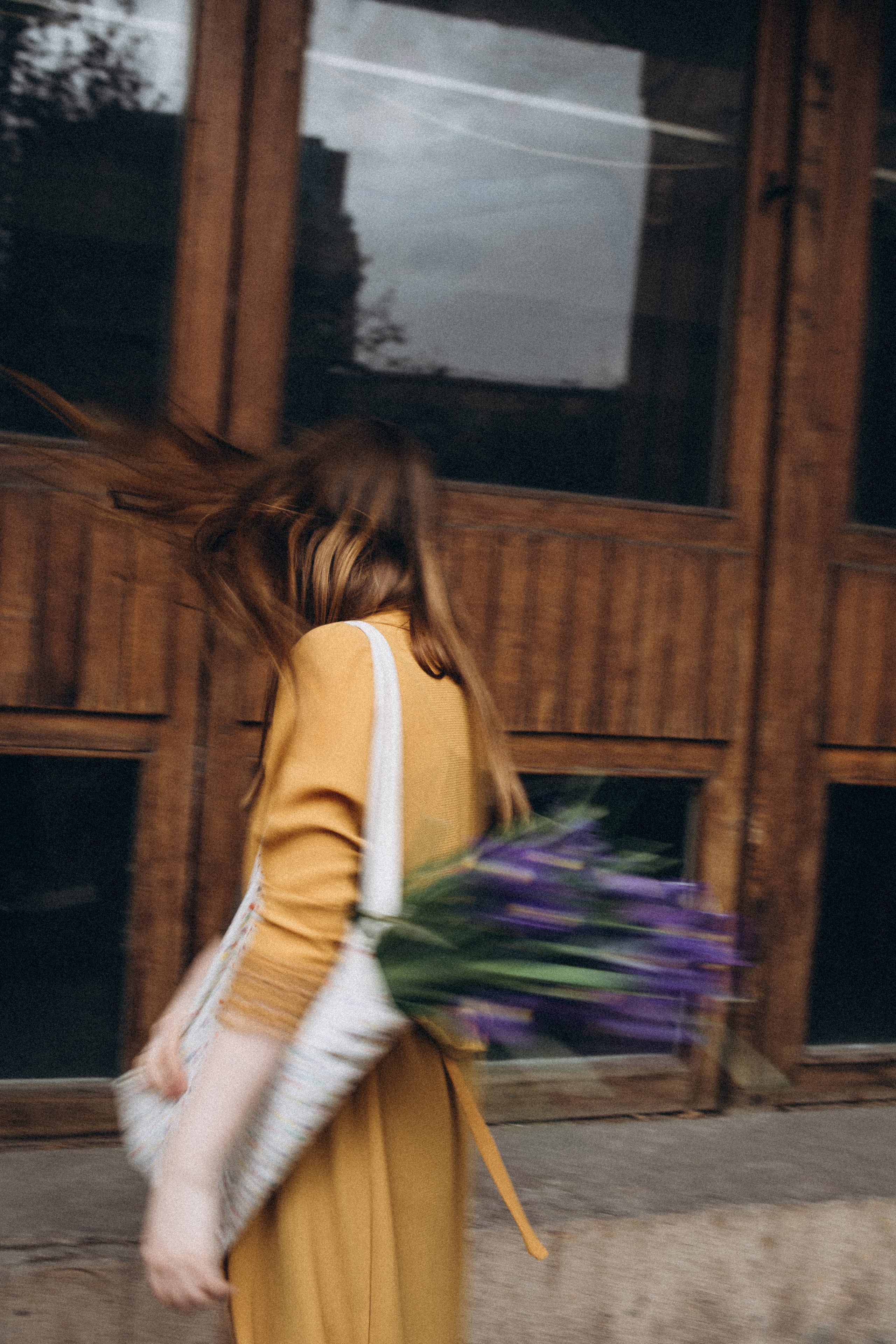 Весенняя прогулка с ирисами. Даша Яковенко Фотограф Спб