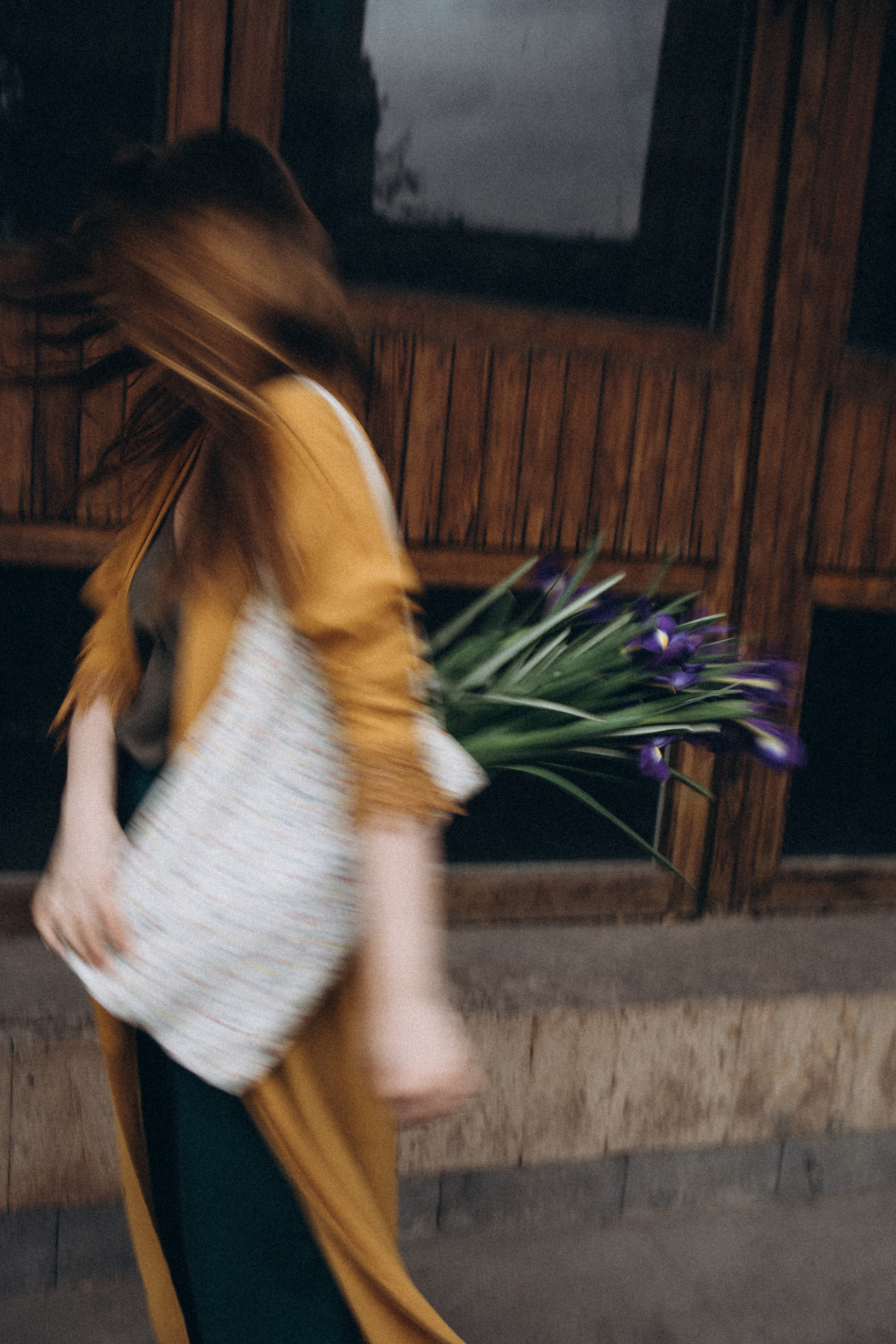 Весенняя прогулка с ирисами. Даша Яковенко Фотограф Спб