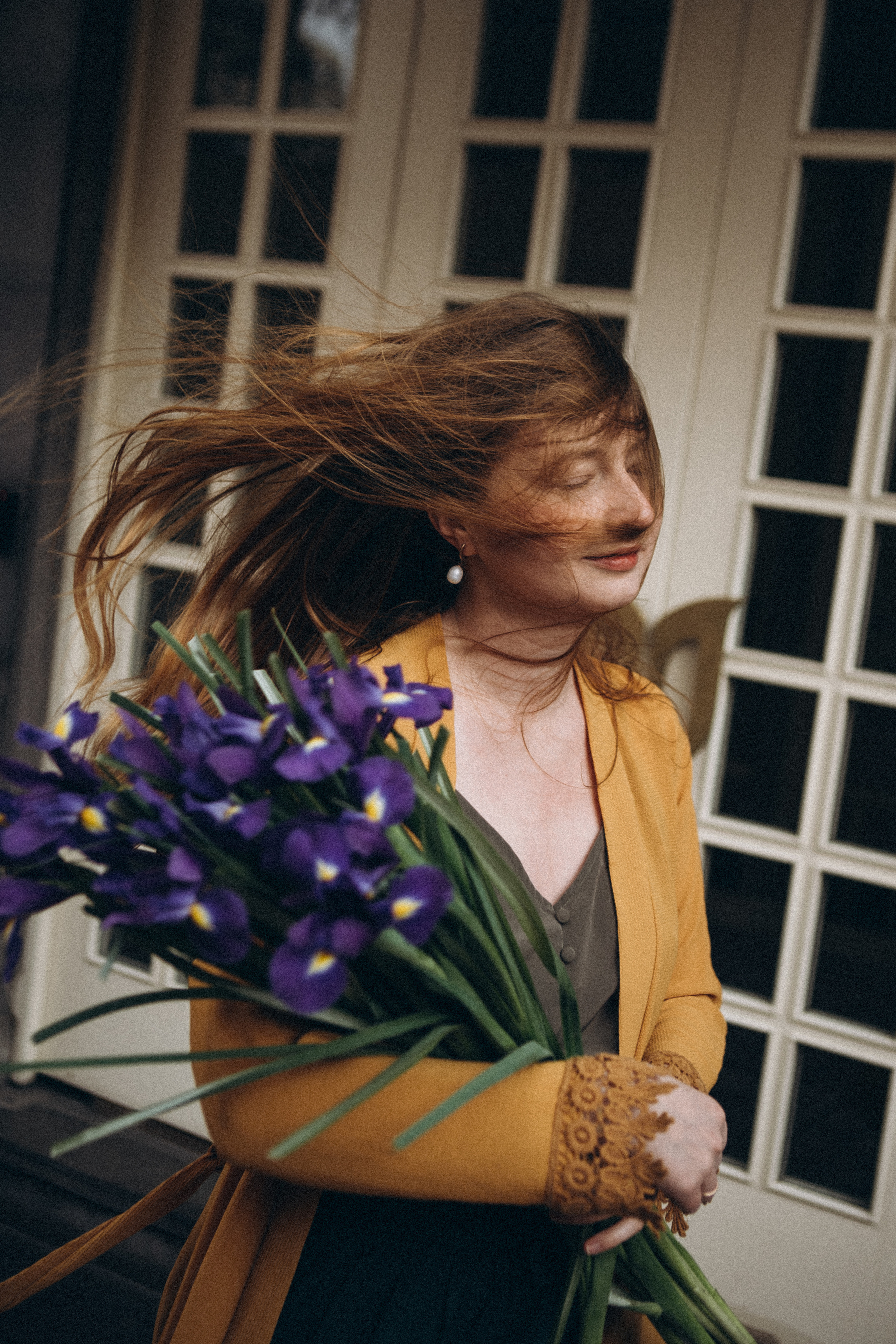 Весенняя прогулка с ирисами. Даша Яковенко Фотограф Спб