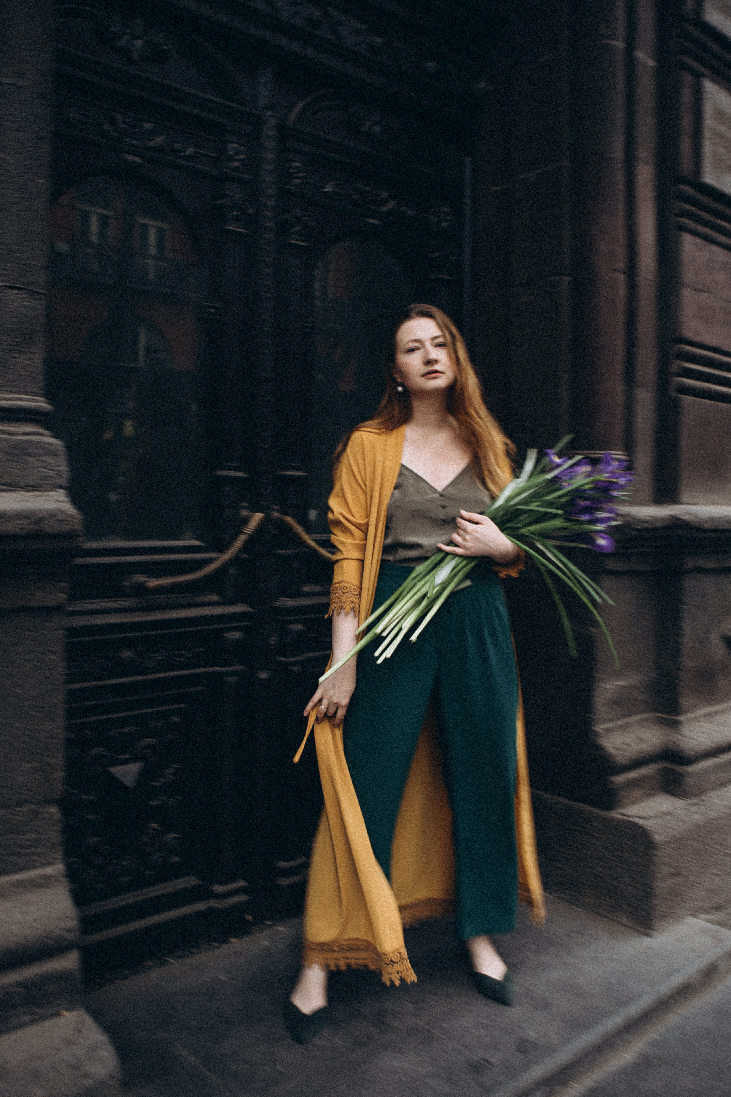 Весенняя прогулка с ирисами. Даша Яковенко Фотограф Спб