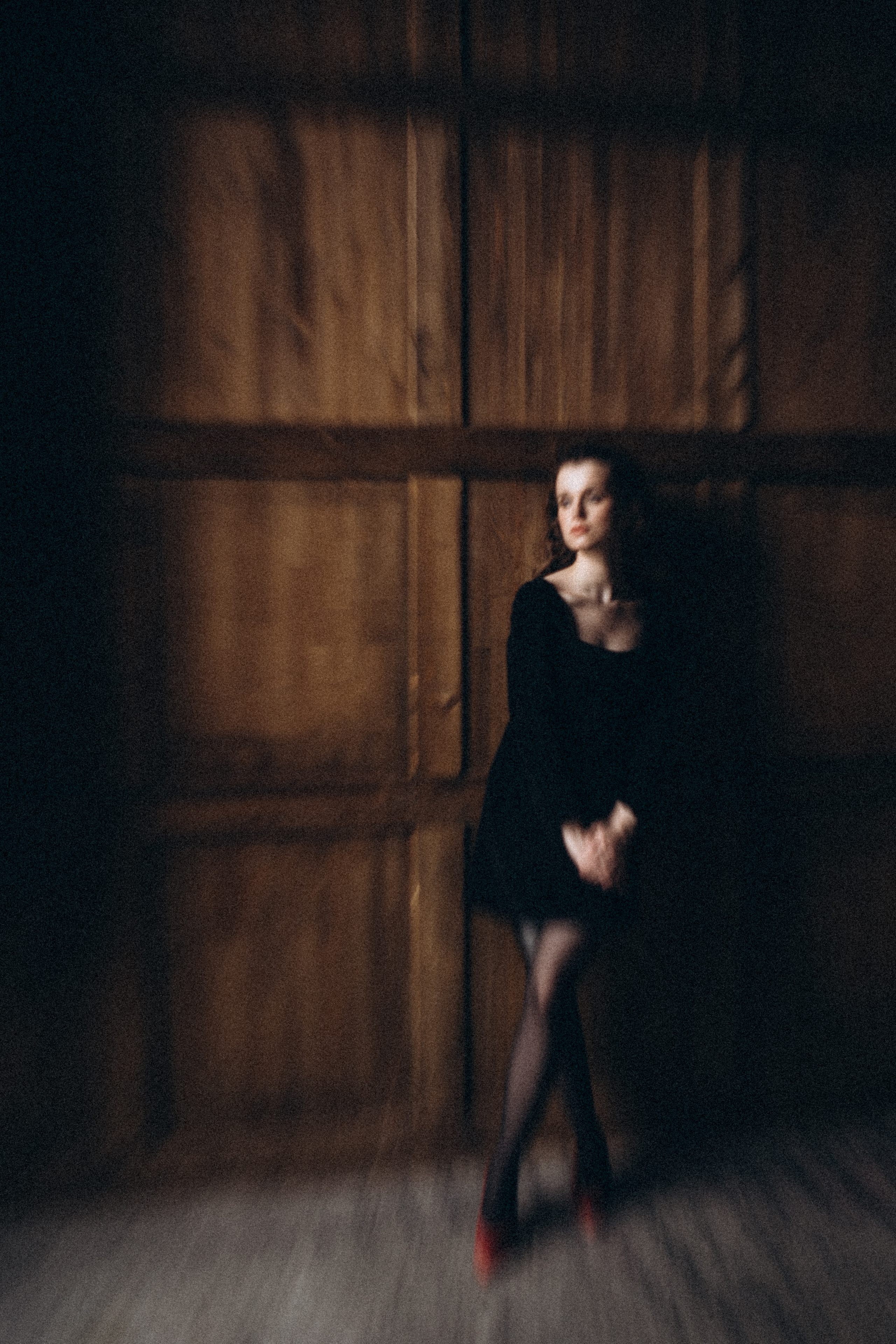 В темноте. Даша Яковенко Фотограф Спб