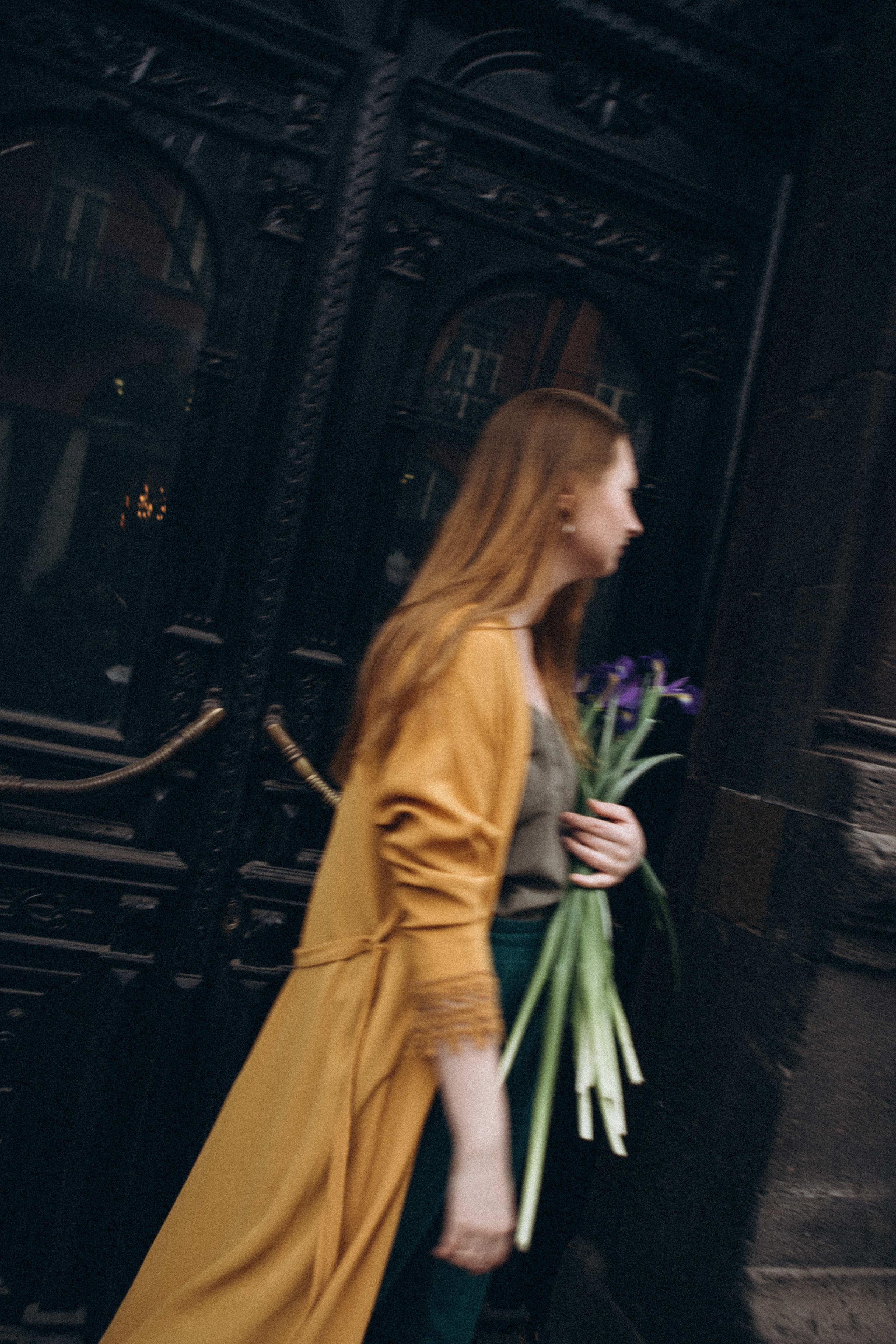 Весенняя прогулка с ирисами. Даша Яковенко Фотограф Спб