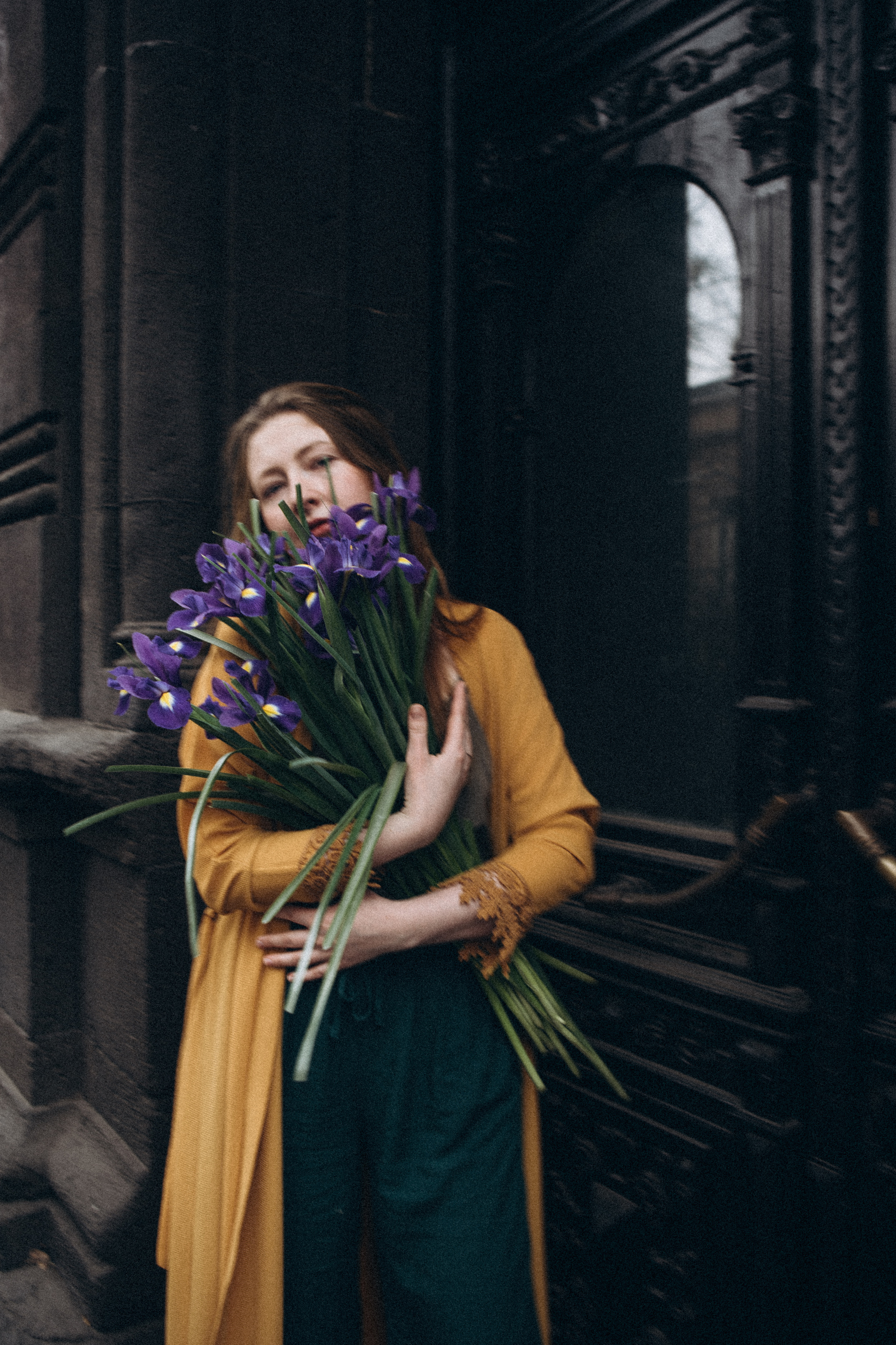 Весенняя прогулка с ирисами. Даша Яковенко Фотограф Спб