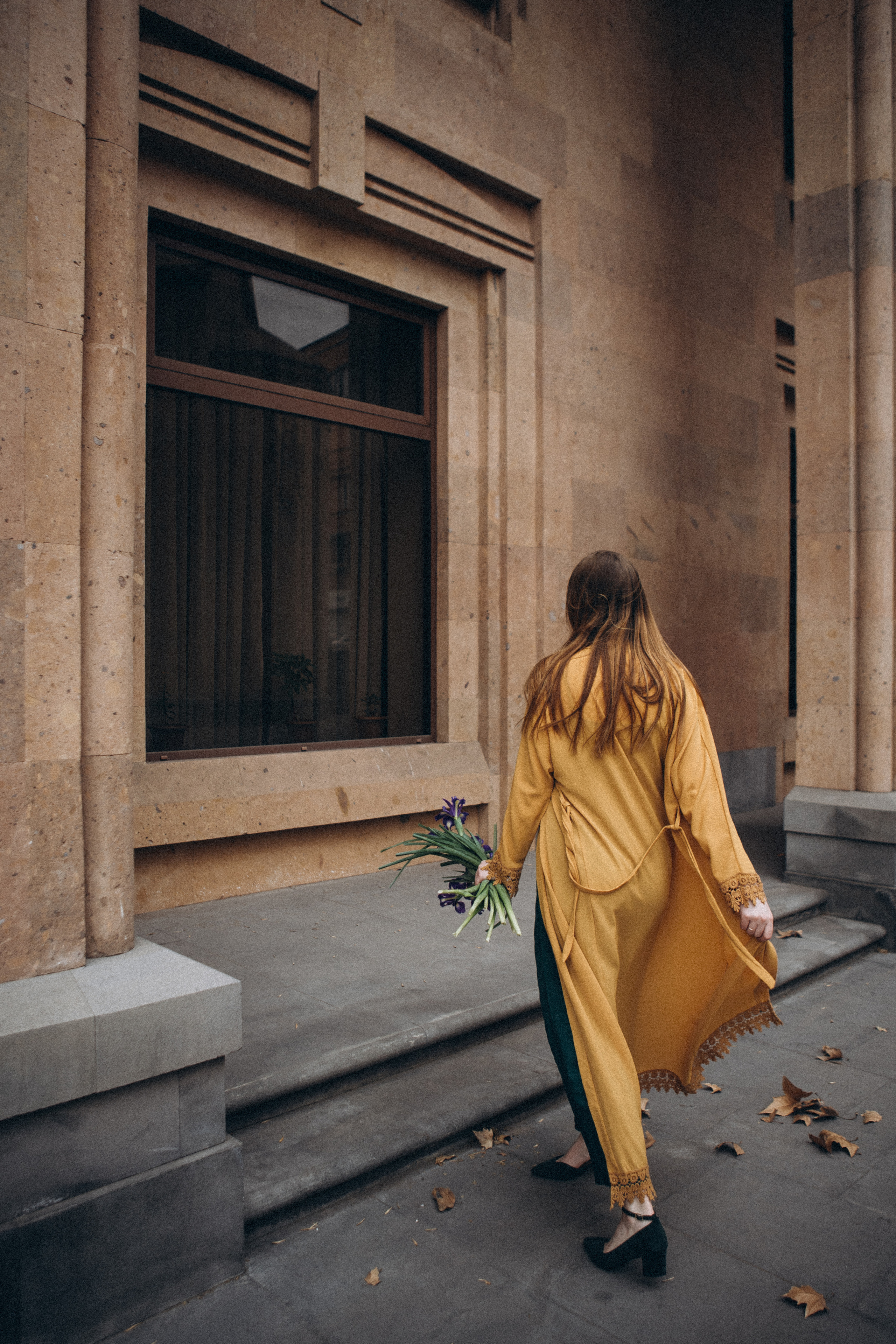 Весенняя прогулка с ирисами. Даша Яковенко Фотограф Спб