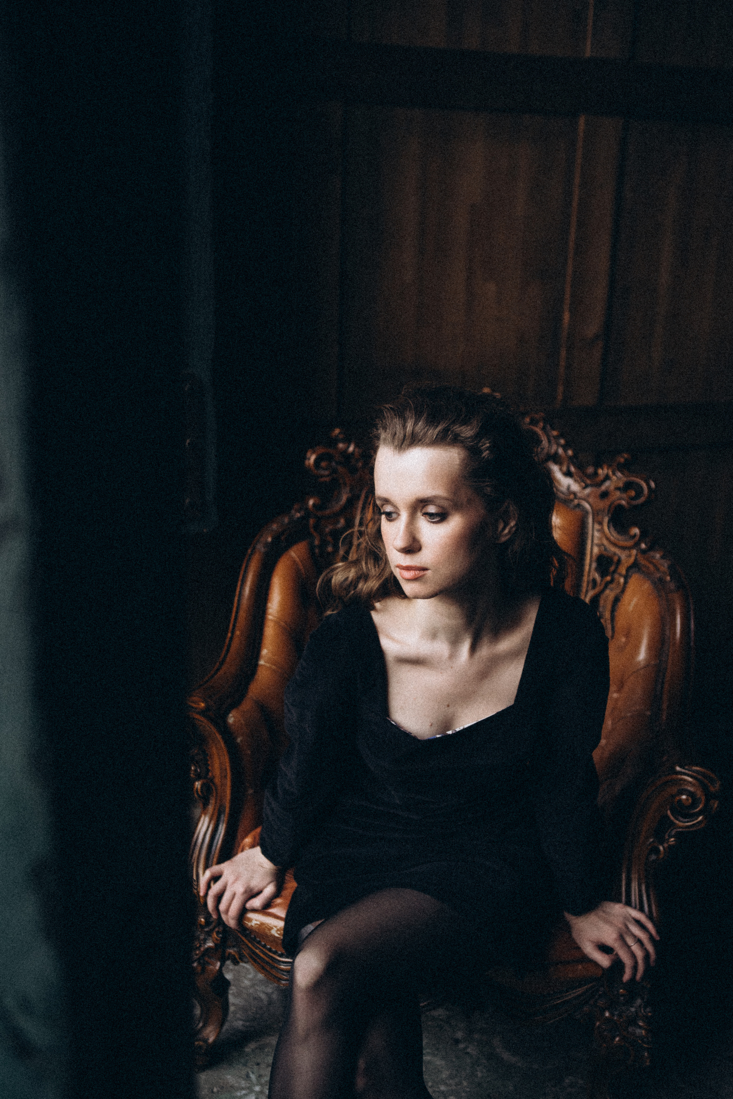 В темноте. Даша Яковенко Фотограф Спб