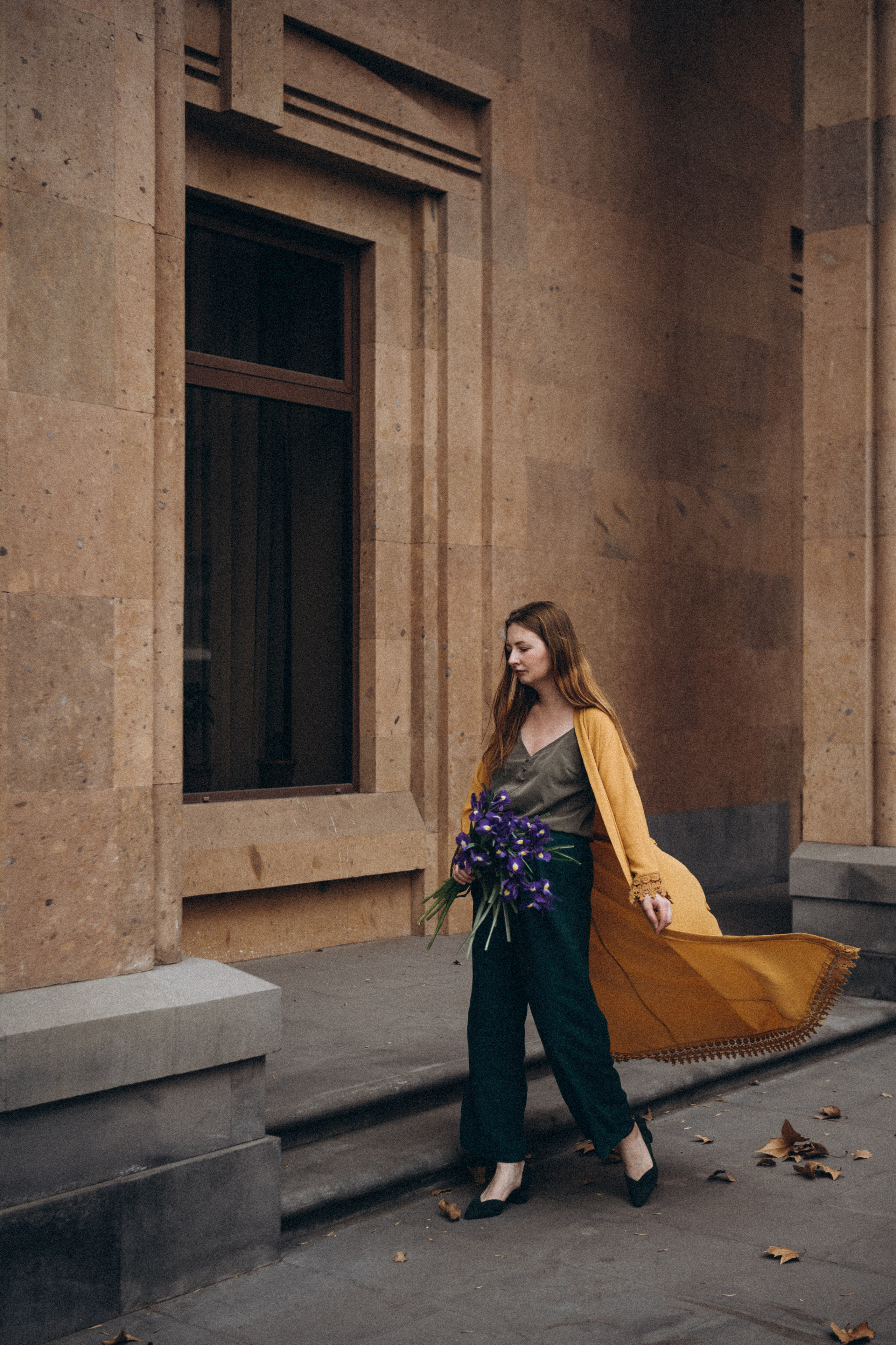 Весенняя прогулка с ирисами. Даша Яковенко Фотограф Спб