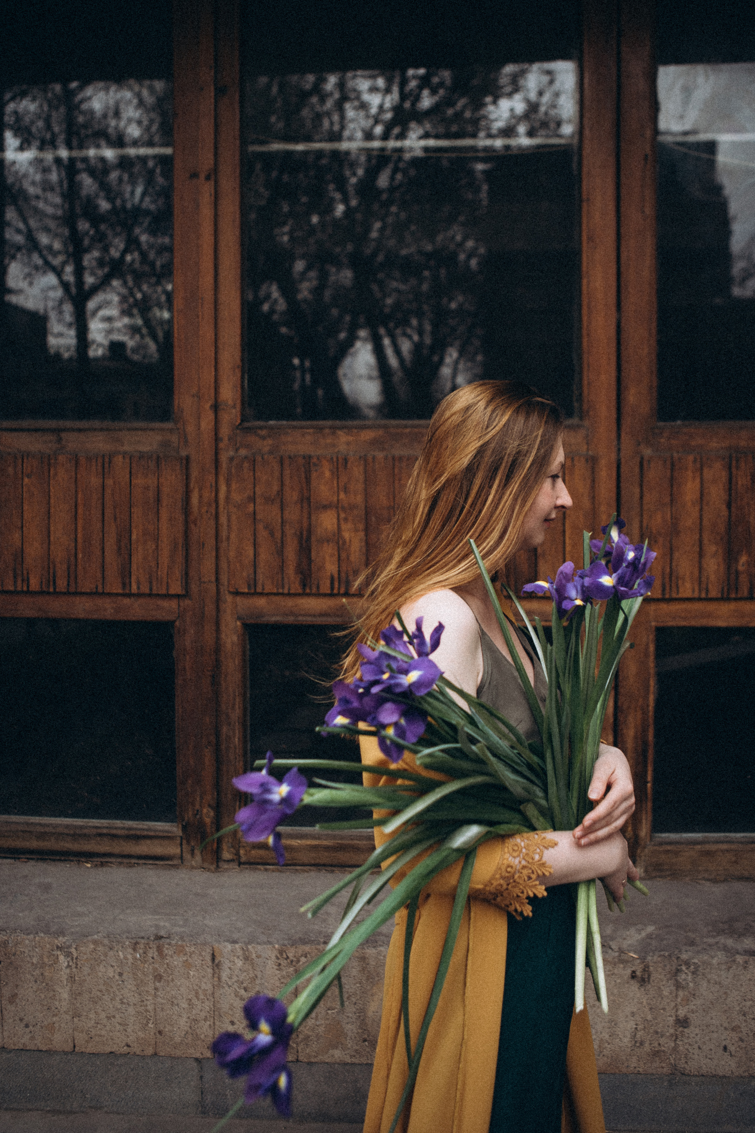 Весенняя прогулка с ирисами. Даша Яковенко Фотограф Спб