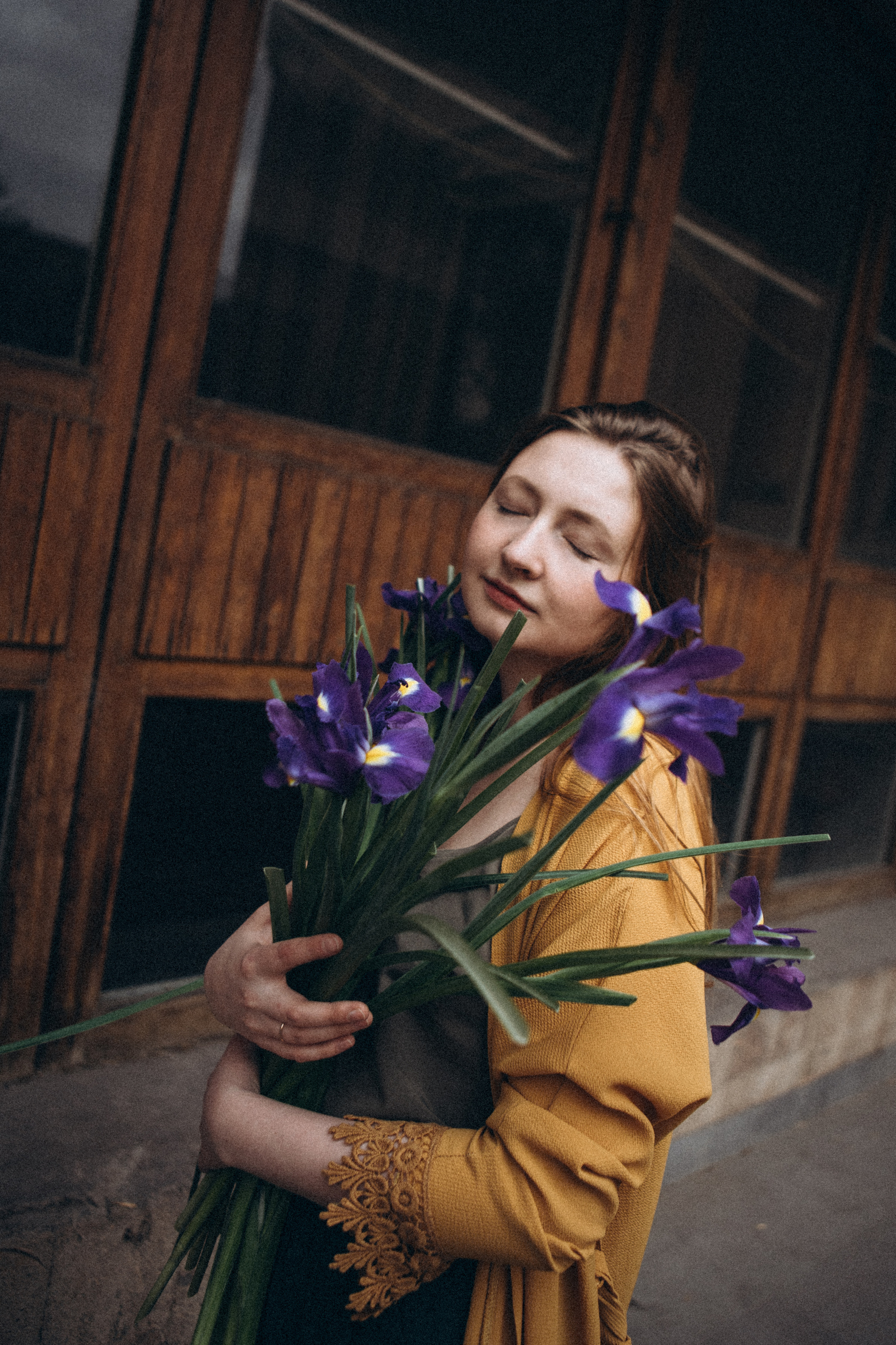 Весенняя прогулка с ирисами. Даша Яковенко Фотограф Спб