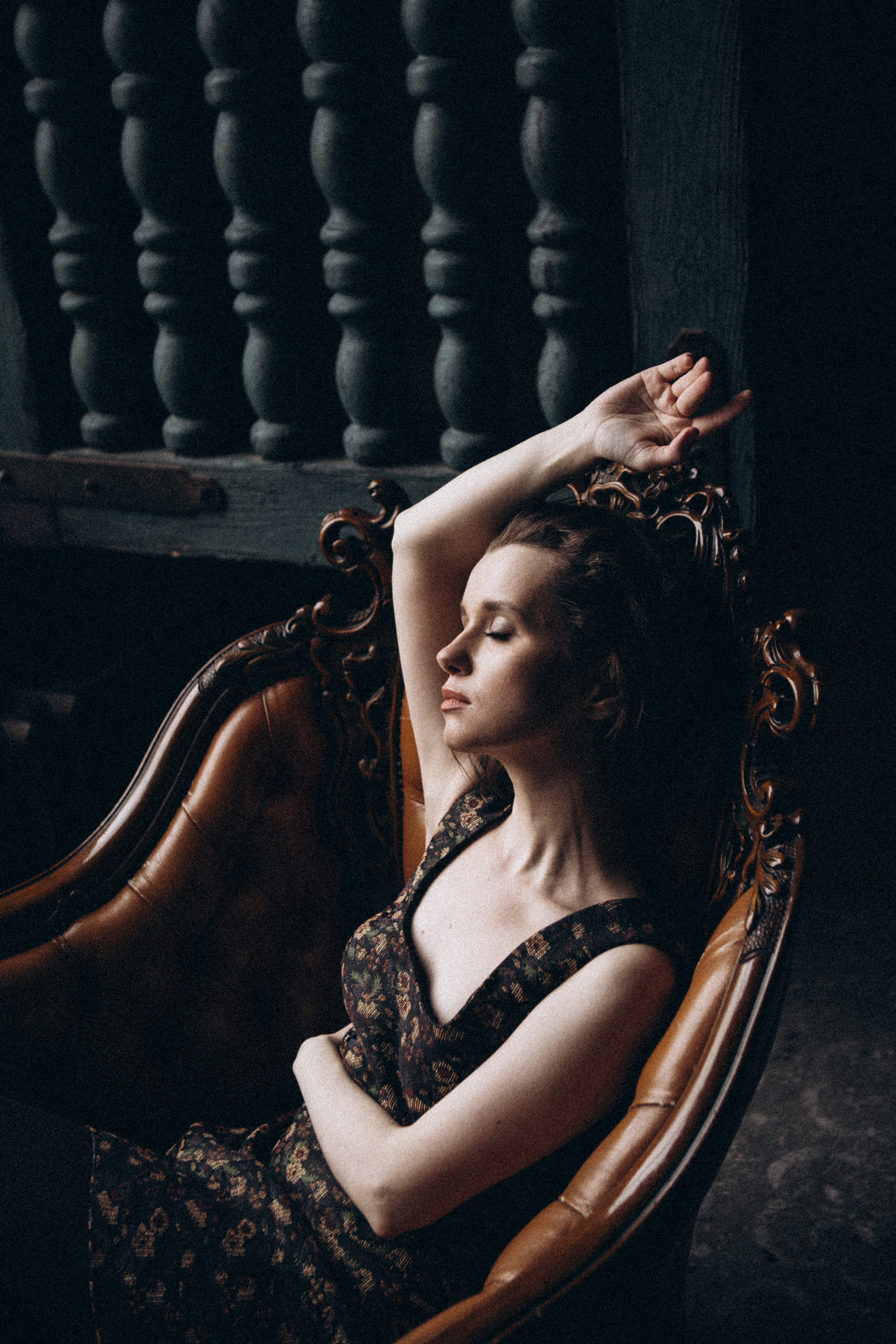 В темноте. Даша Яковенко Фотограф Спб