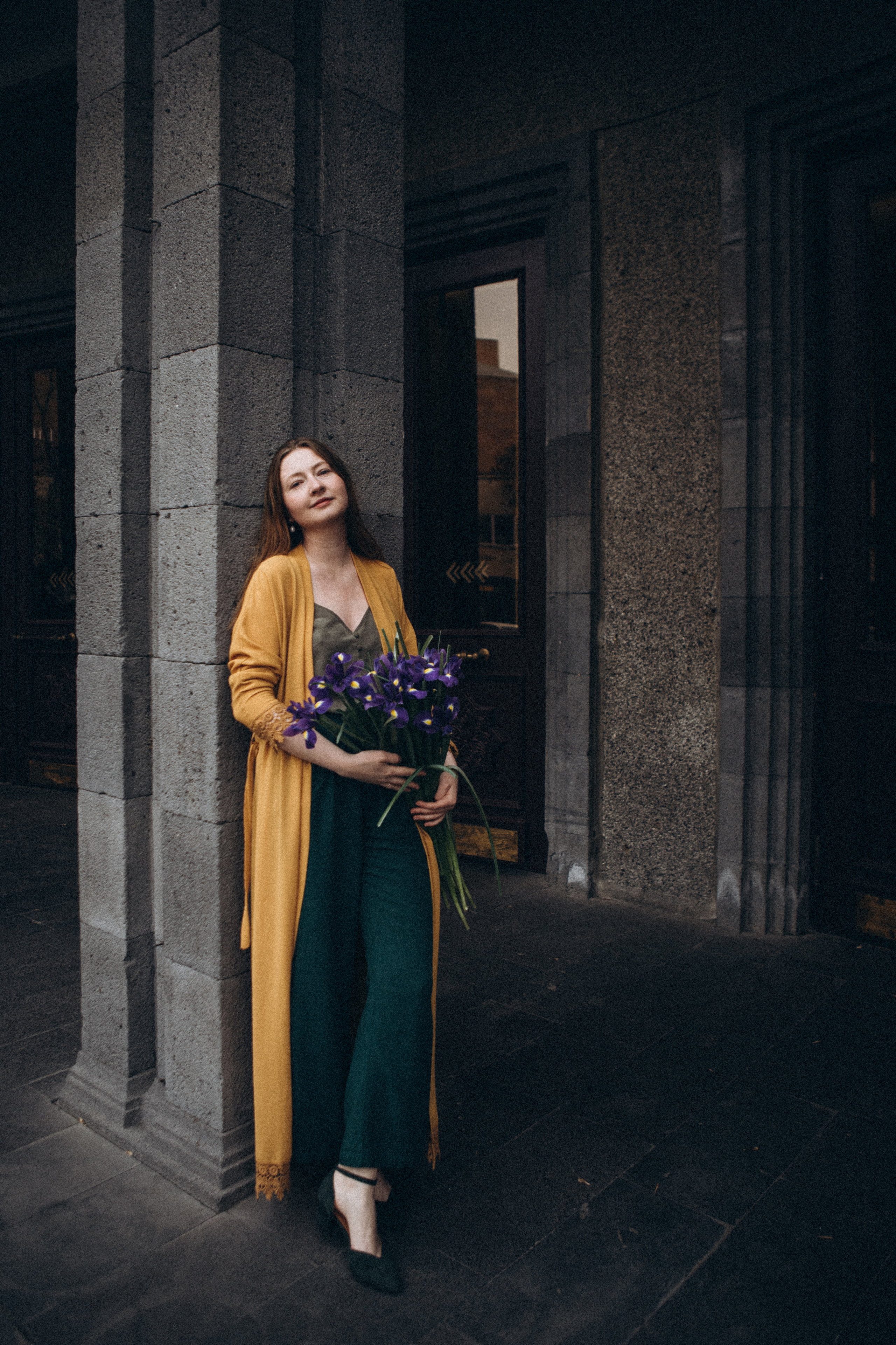 Весенняя прогулка с ирисами. Даша Яковенко Фотограф Спб