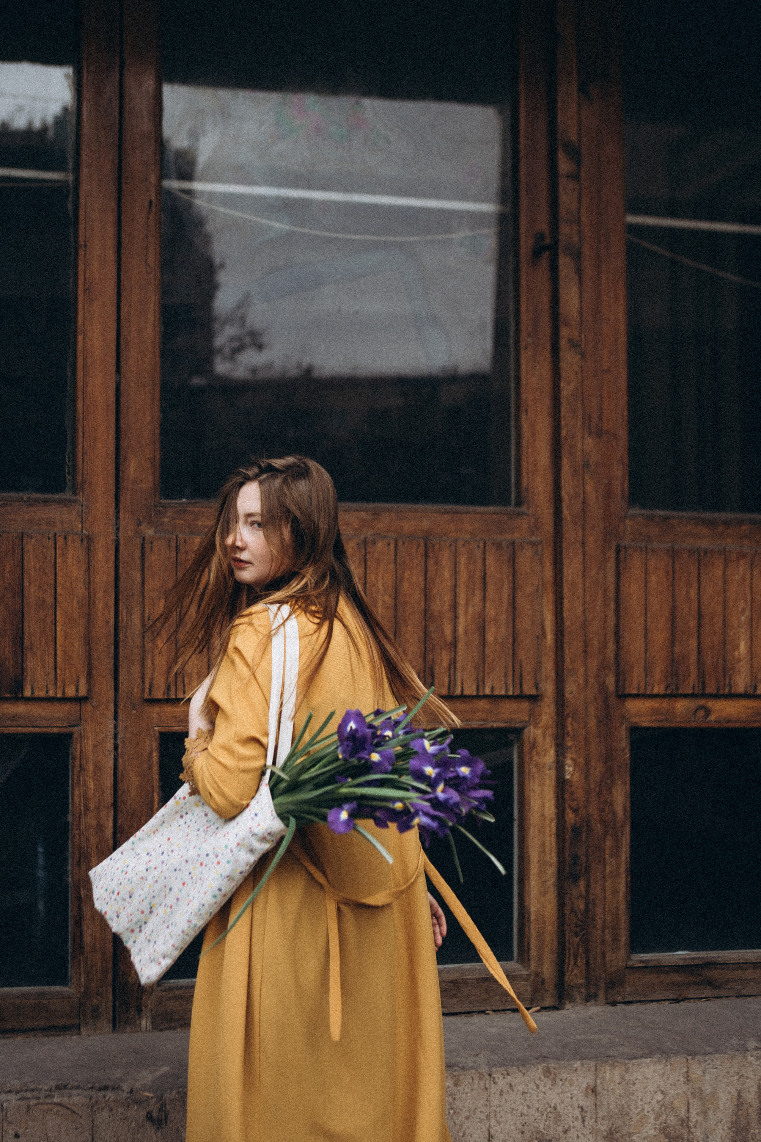 Весенняя прогулка с ирисами. Даша Яковенко Фотограф Спб