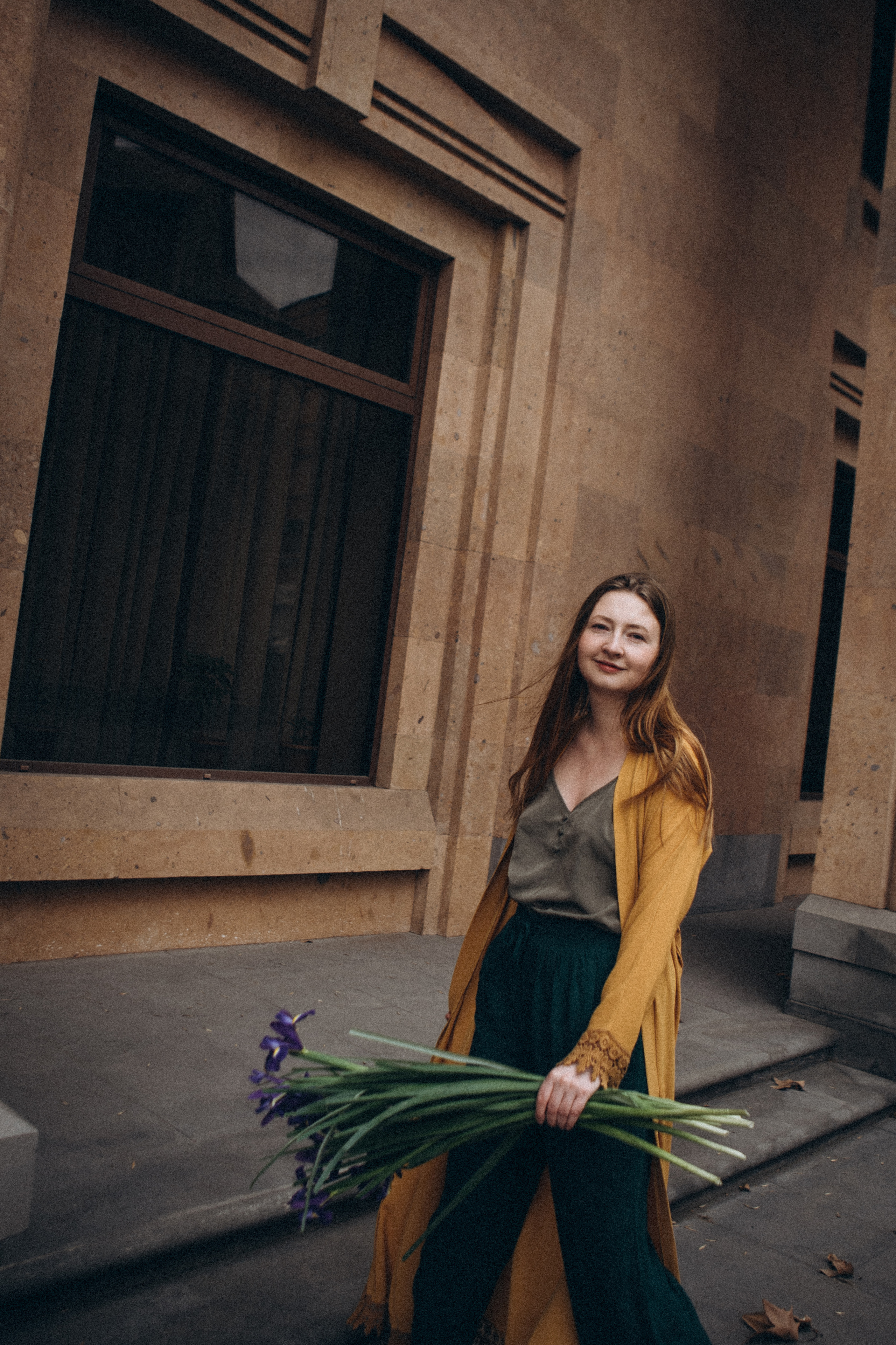 Весенняя прогулка с ирисами. Даша Яковенко Фотограф Спб