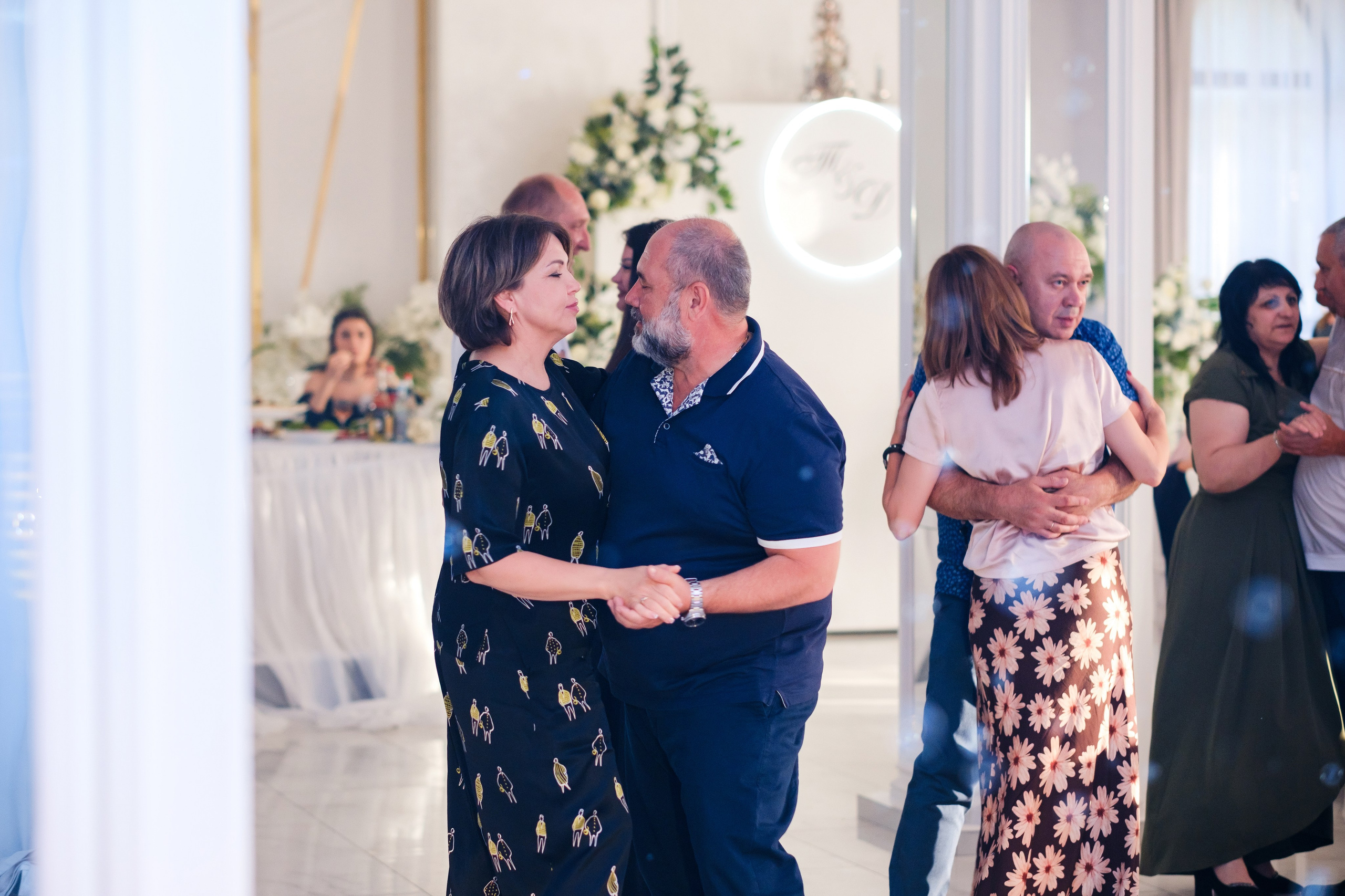 Тазабег и Диана. Свадебный фотограф | репортаж | праздники | крещение