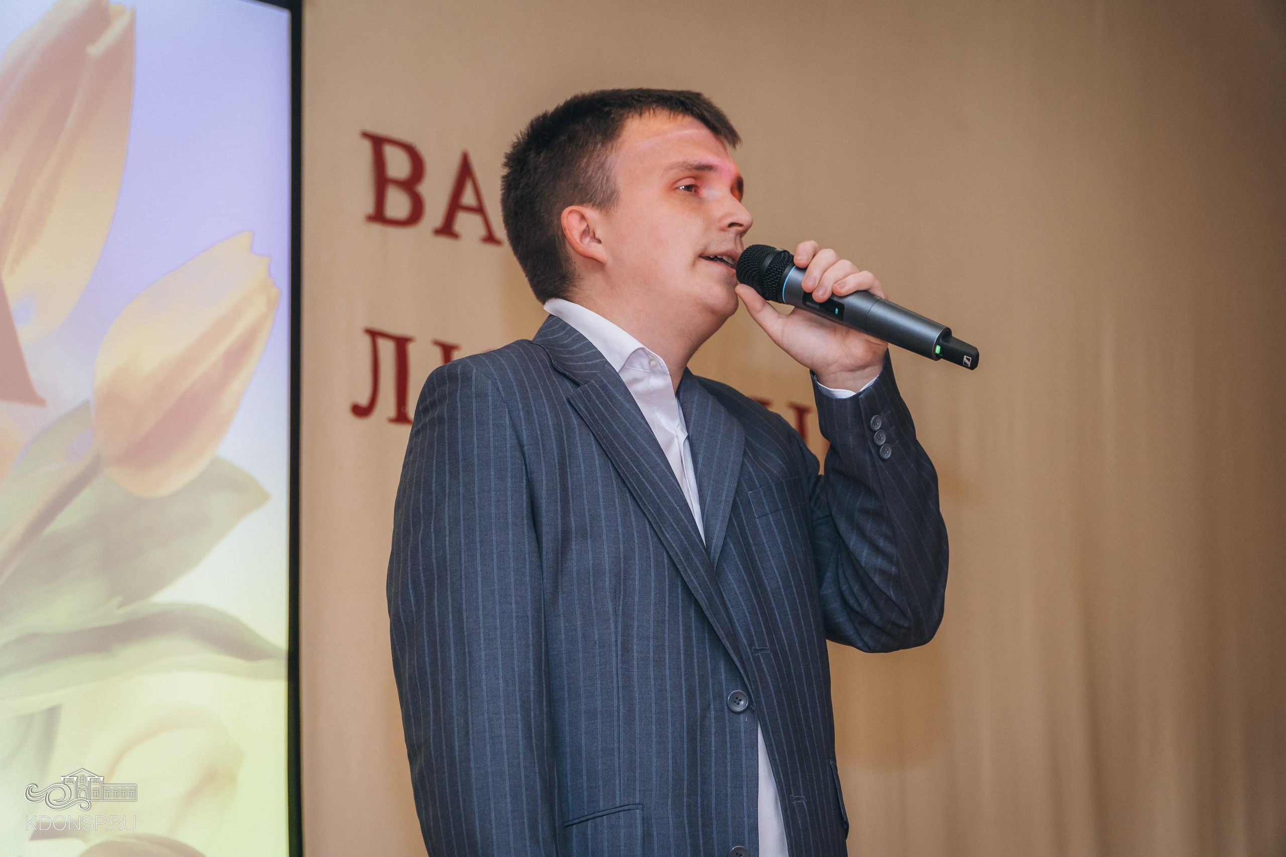 В преддверии праздника весны. Новотитаровский Дом культуры