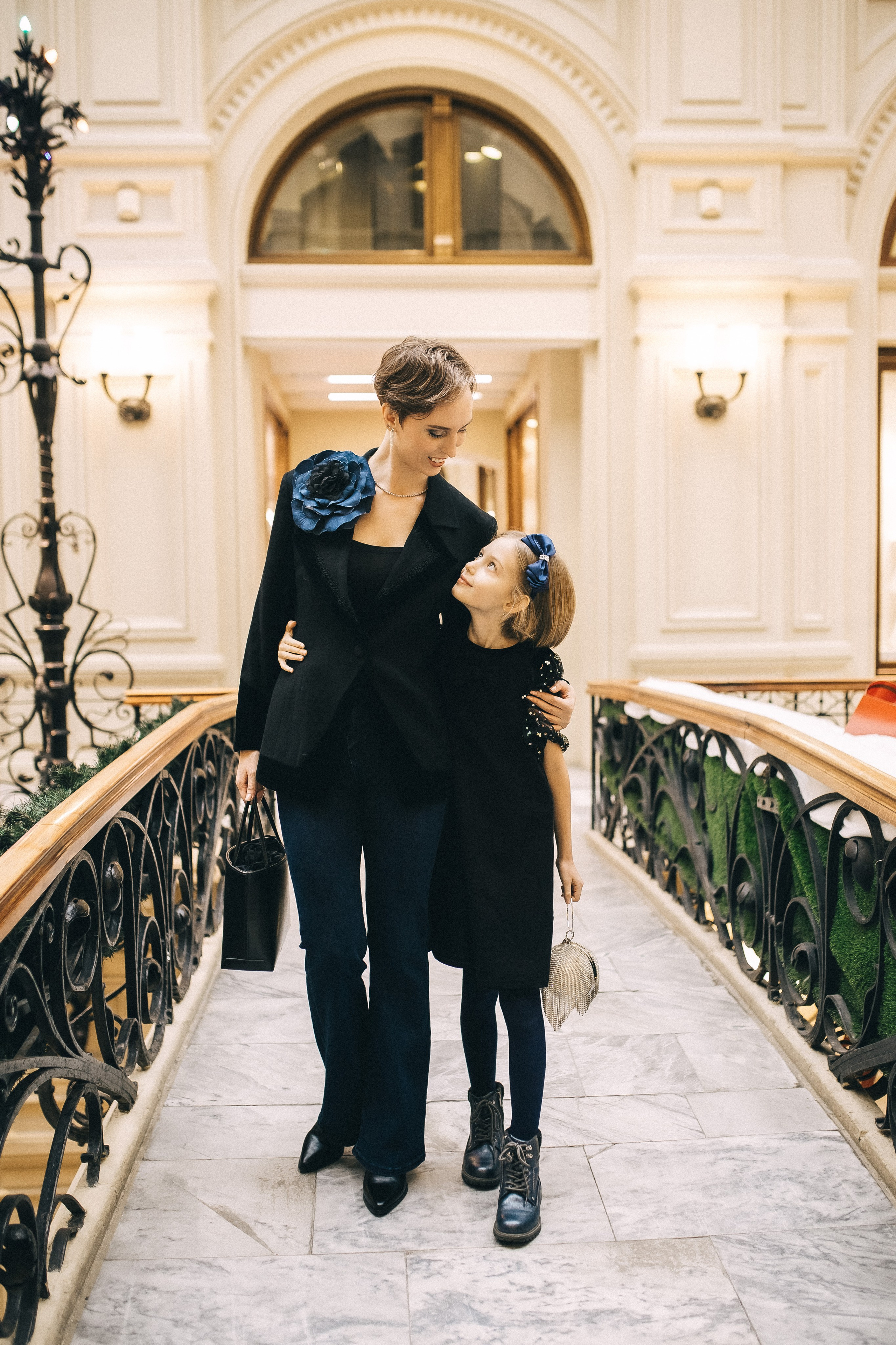 Новогодний ГУМ. Надя и Алиса!. Профессиональный фотограф, Москва |Видное Елена Елизарова